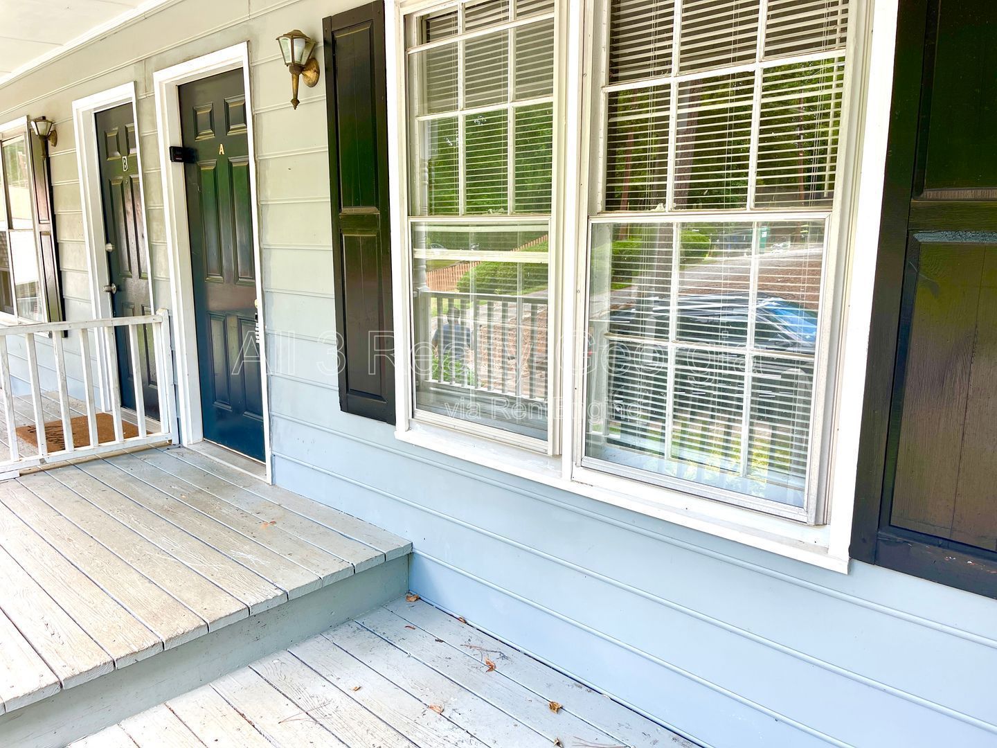 Delightful Upstairs 3 Bedroom / 2 Bathroom Quad-Unit in Fayettevile! property image