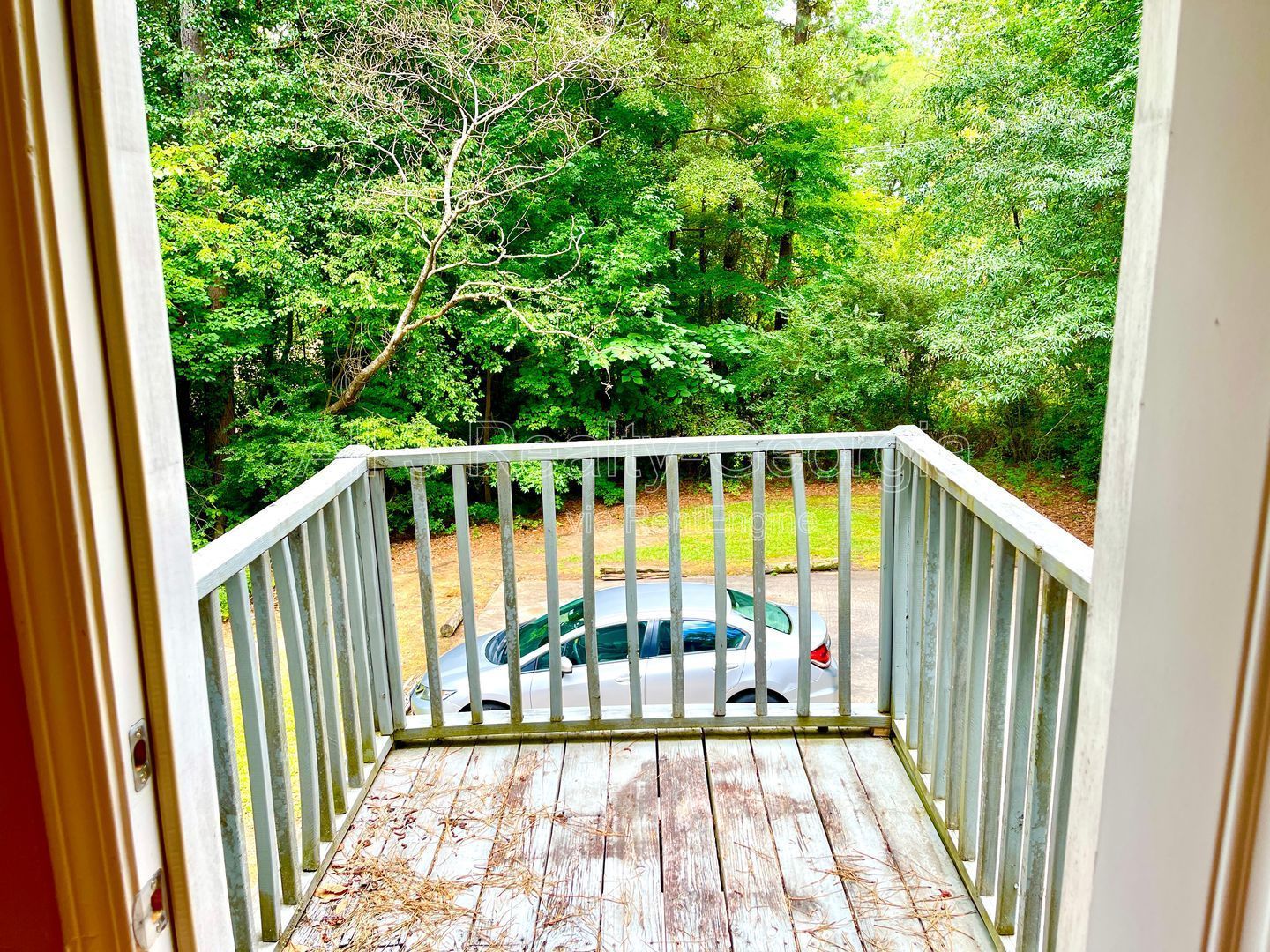 Delightful Upstairs 3 Bedroom / 2 Bathroom Quad-Unit in Fayettevile! property image