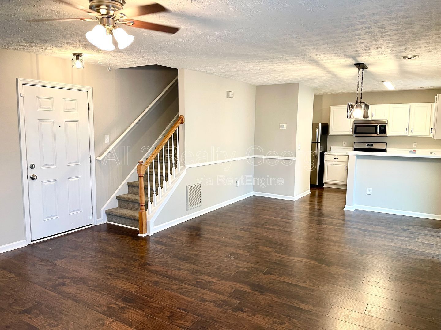 Welcome to this charming 2-bedroom, 2.5-bathroom home located in the vibrant community of Acworth, GA. property image