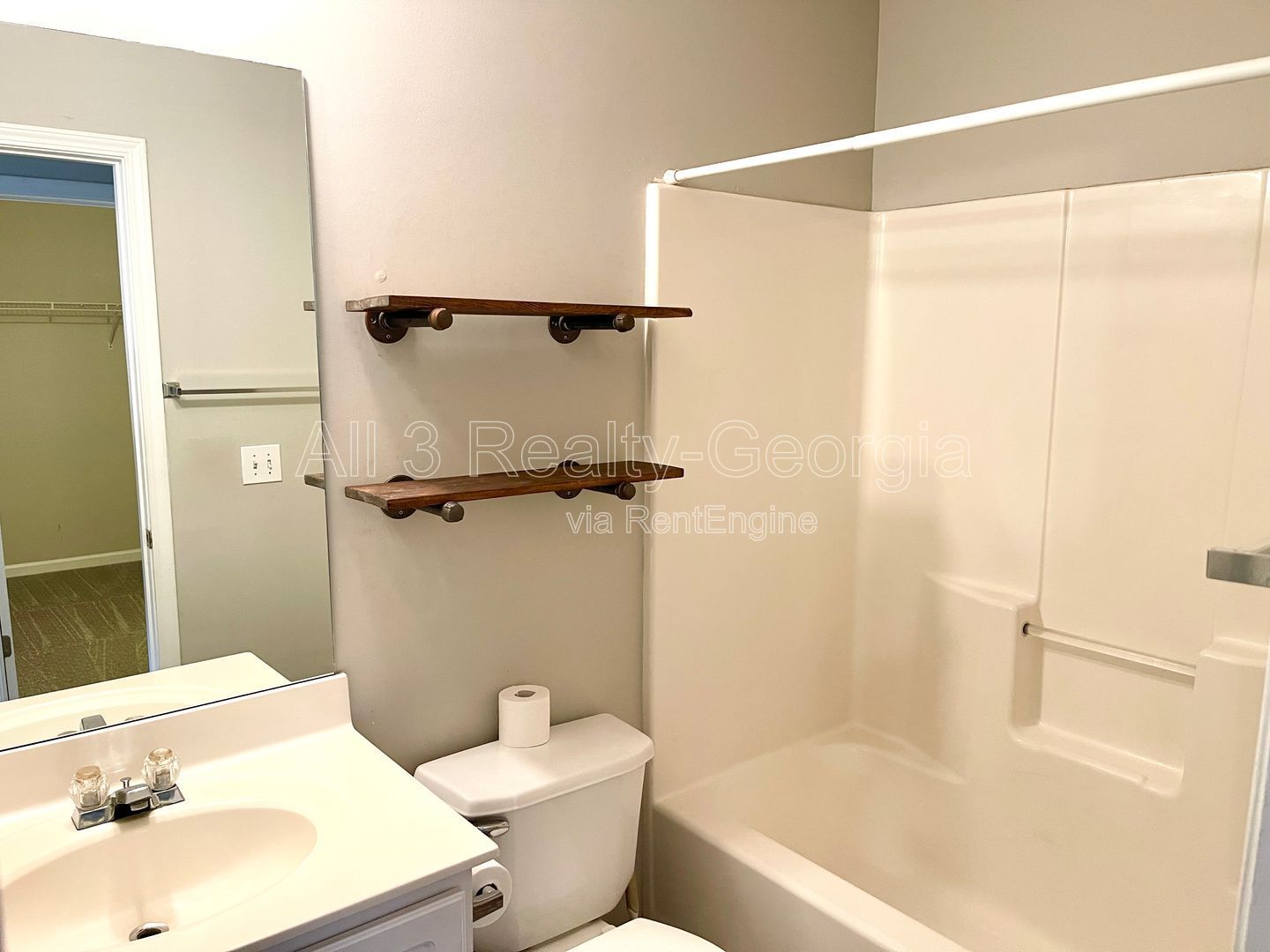 Welcome to this charming 2-bedroom, 2.5-bathroom home located in the vibrant community of Acworth, GA. property image