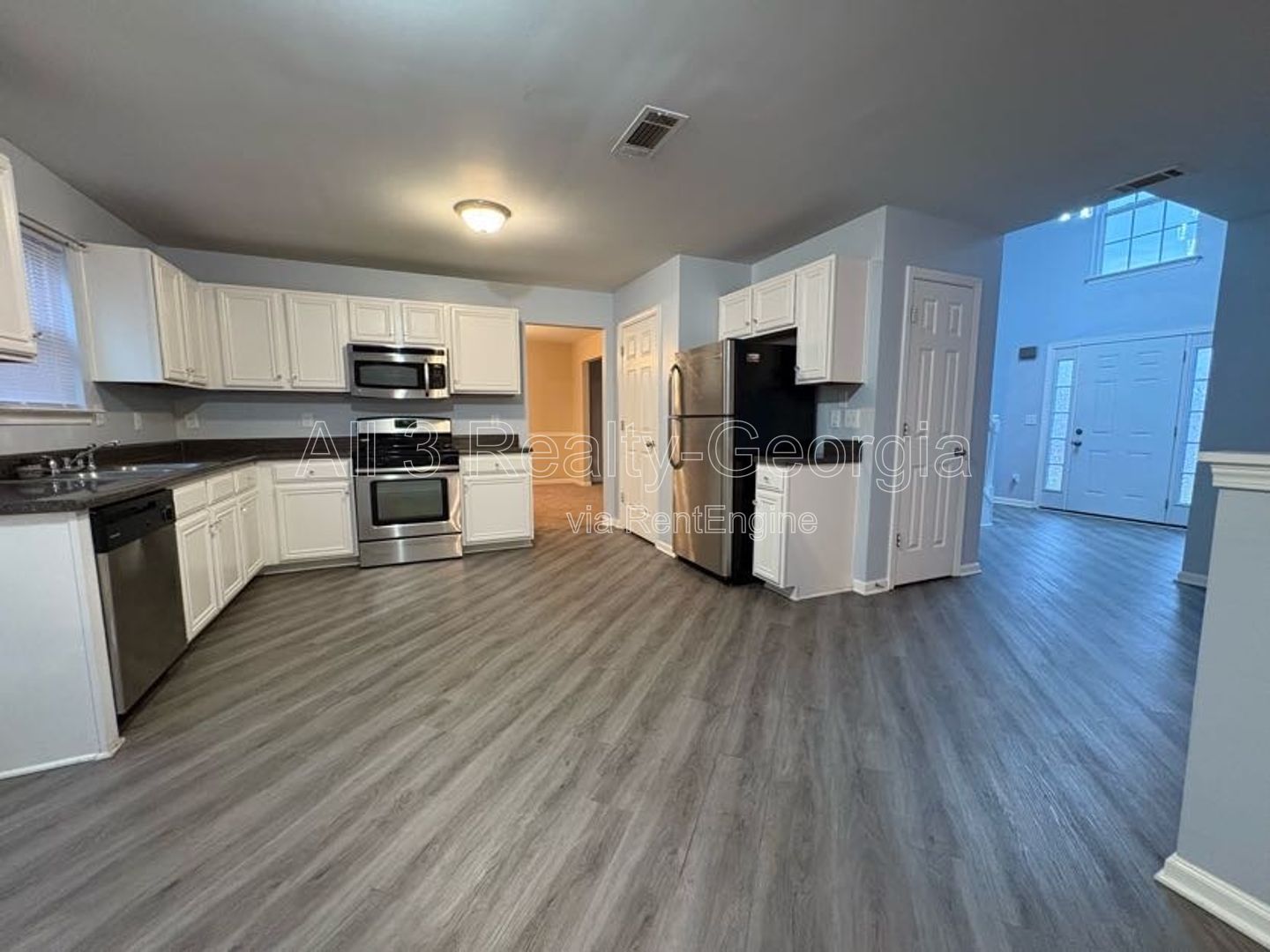 Welcome to this charming 4-bedroom, 2-bathroom home located in the desirable Hampton, GA. T property image