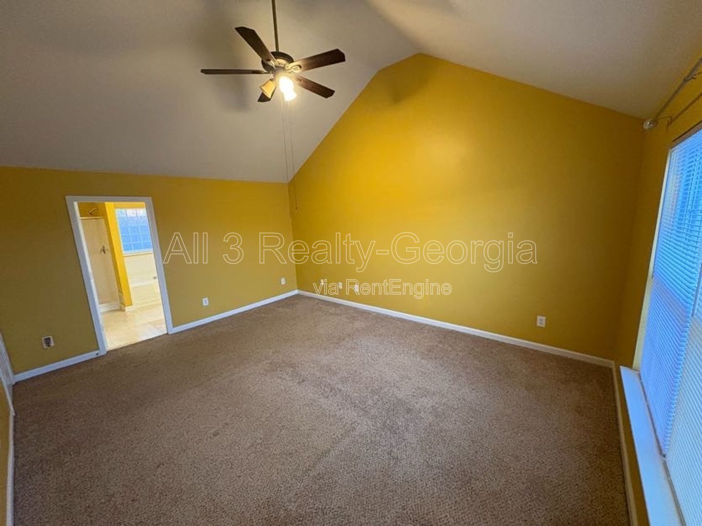 Welcome to this charming 4-bedroom, 2-bathroom home located in the desirable Hampton, GA. T property image