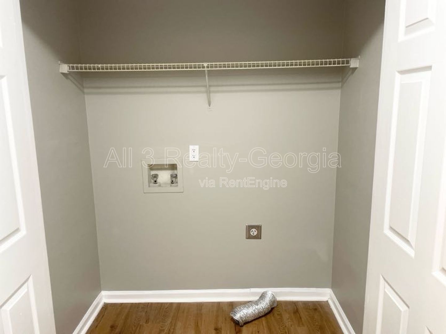 Welcome to 111 Burke Street – A Hidden Gem in Stockbridge! property image