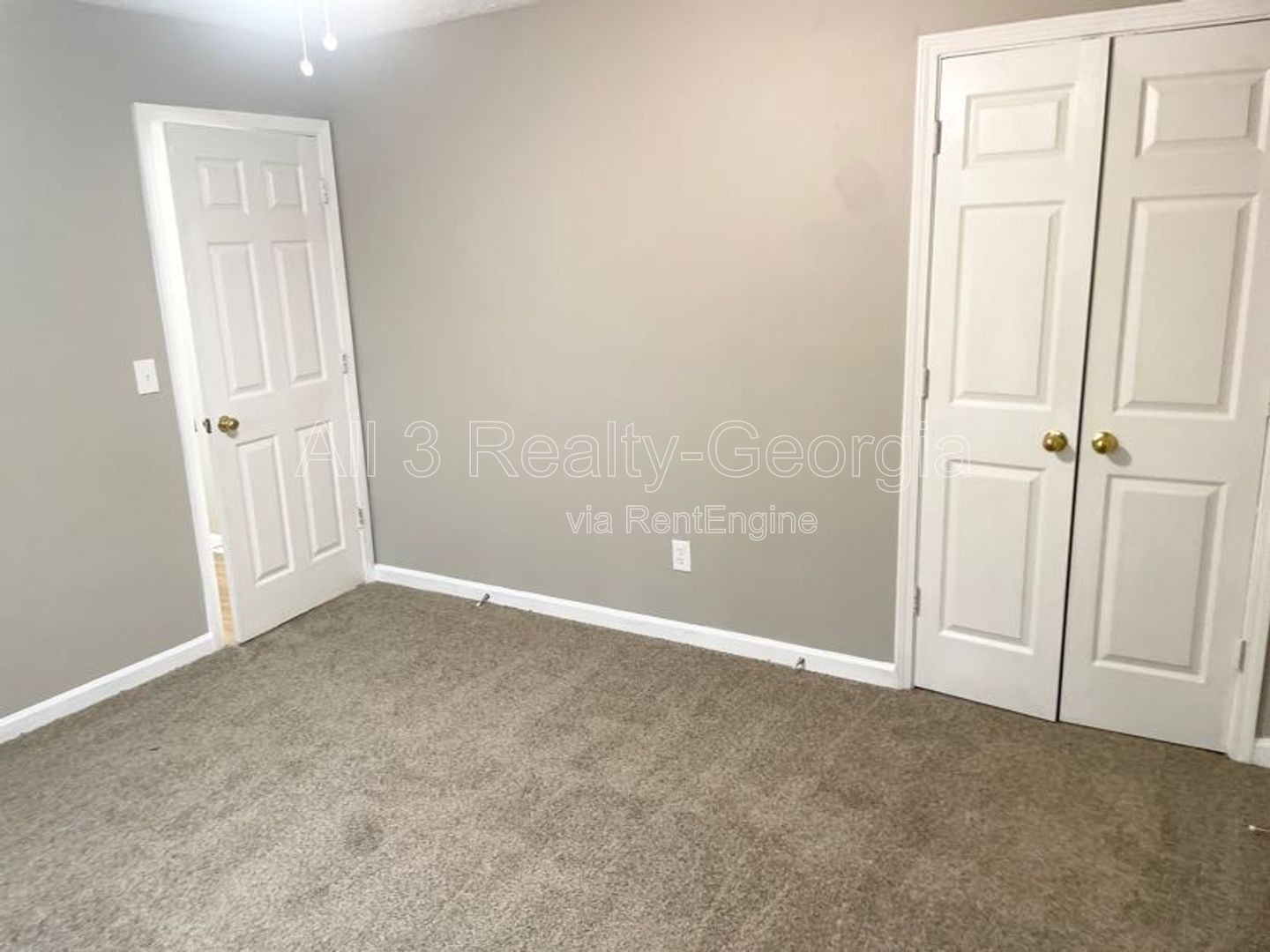 Welcome to 111 Burke Street – A Hidden Gem in Stockbridge! property image