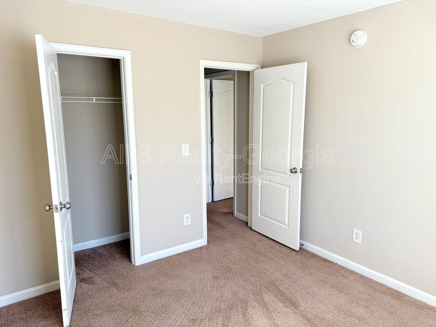 Welcome to this charming 2-bedroom, 2-bathroom corner townhome located in the vibrant community of College Park, GA. property image