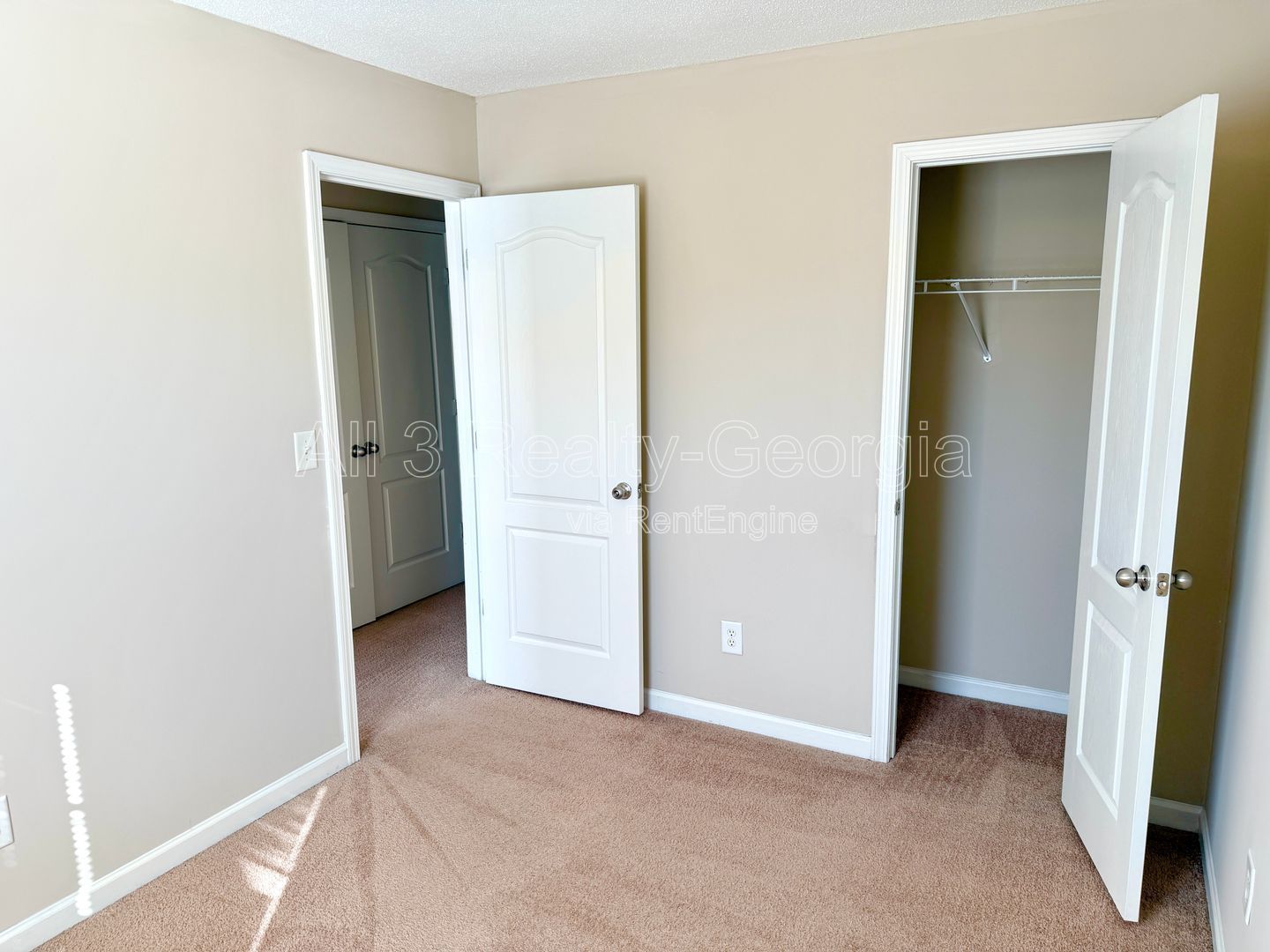 Welcome to this charming 2-bedroom, 2-bathroom corner townhome located in the vibrant community of College Park, GA. property image