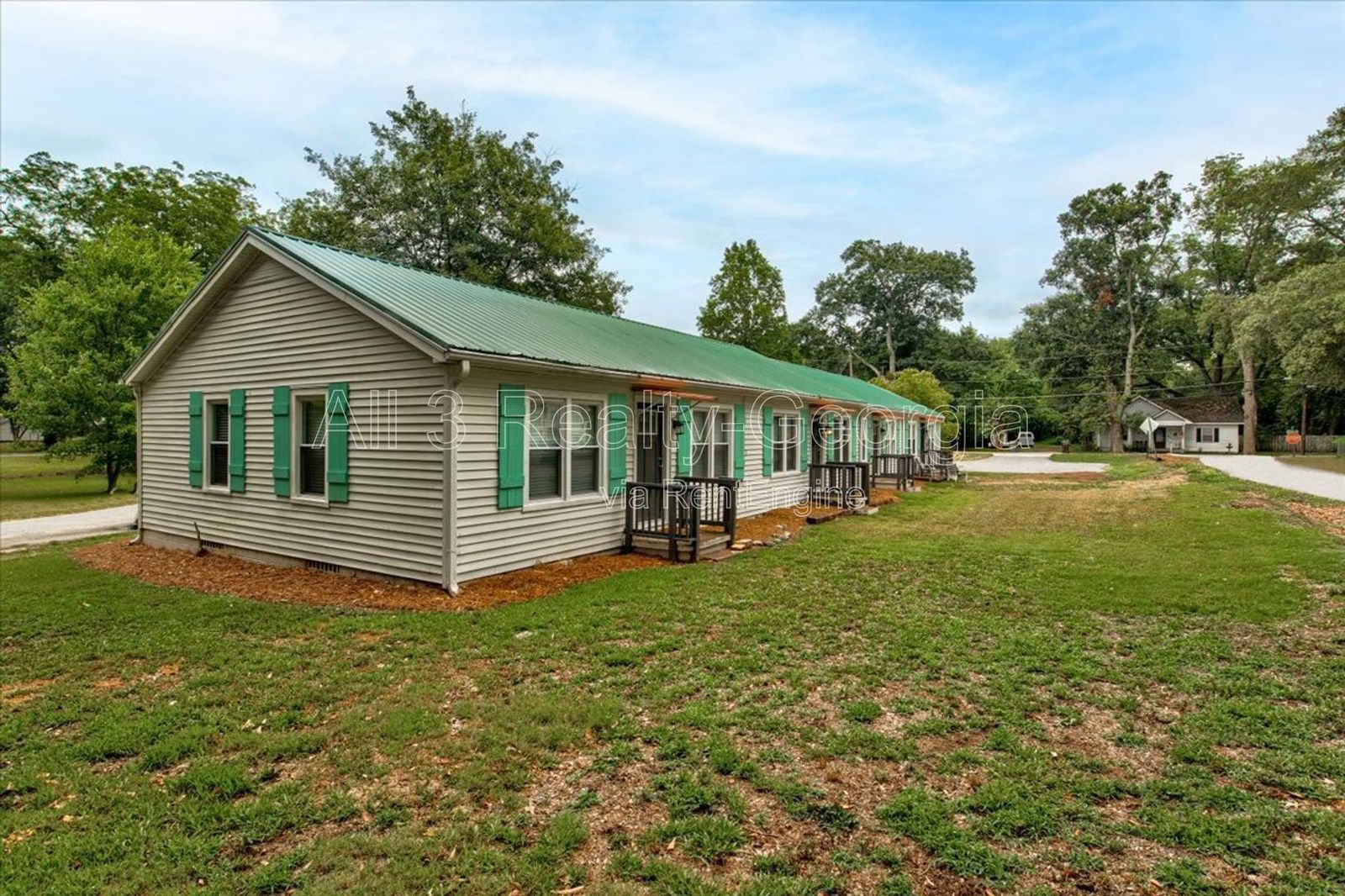 Welcome to this charming 2-bedroom, 1-bathroom home located in the heart of McDonough, GA. property image