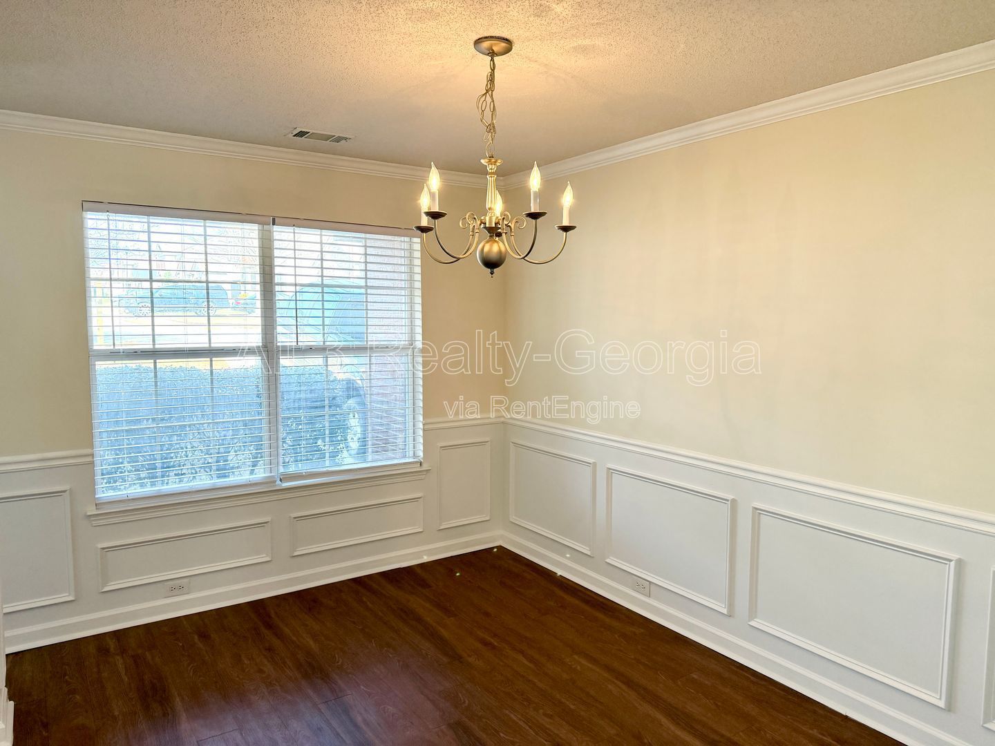 Welcome to this stunning 4-bedroom, 3-bathroom home located in the desirable Hampton, GA. property image