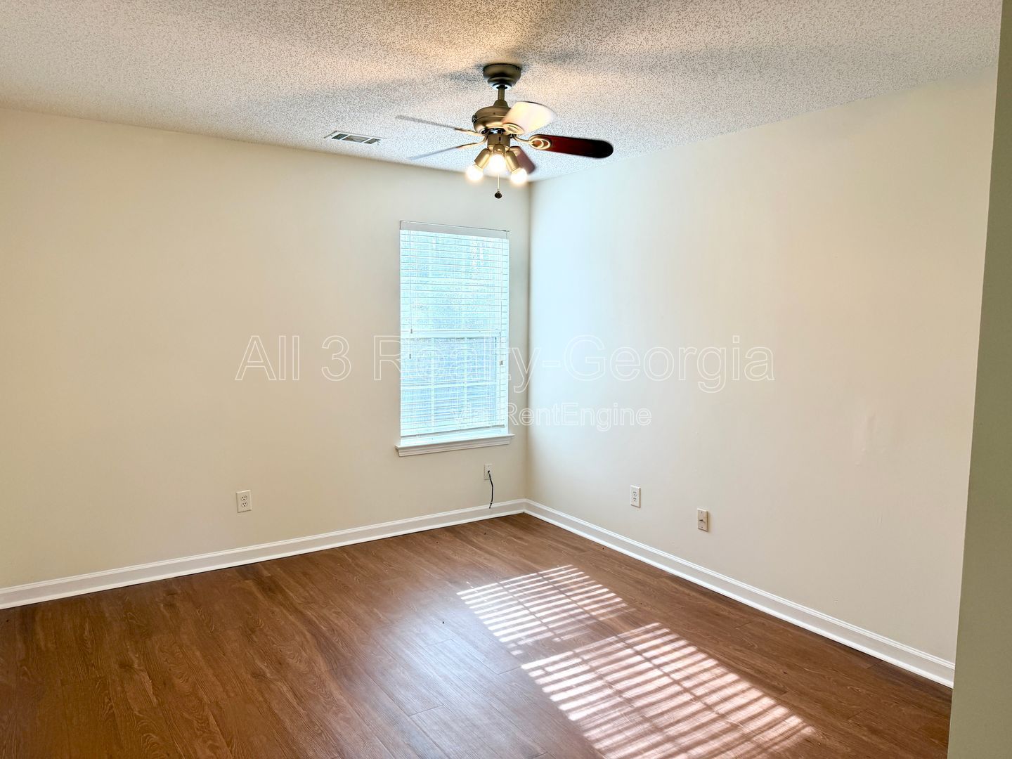 Welcome to this stunning 4-bedroom, 3-bathroom home located in the desirable Hampton, GA. property image