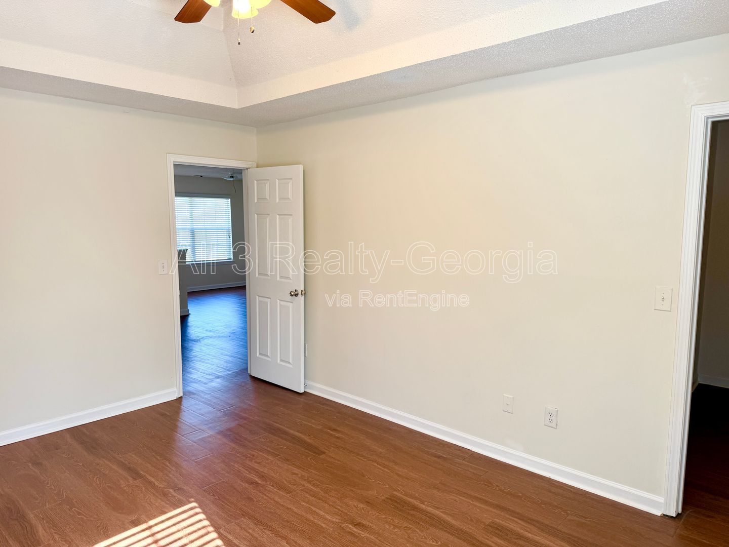 Welcome to this stunning 4-bedroom, 3-bathroom home located in the desirable Hampton, GA. property image