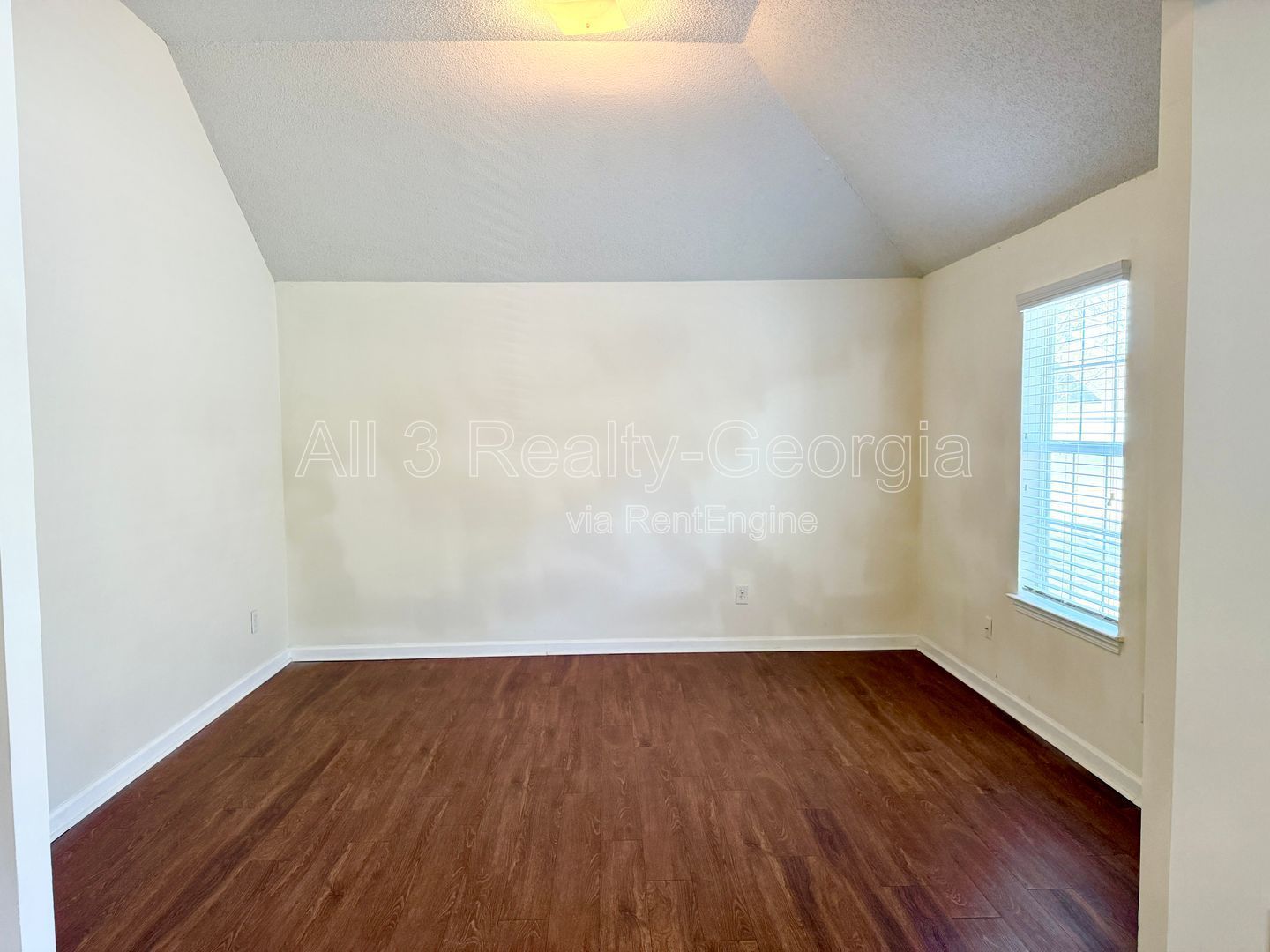 Welcome to this stunning 4-bedroom, 3-bathroom home located in the desirable Hampton, GA. property image