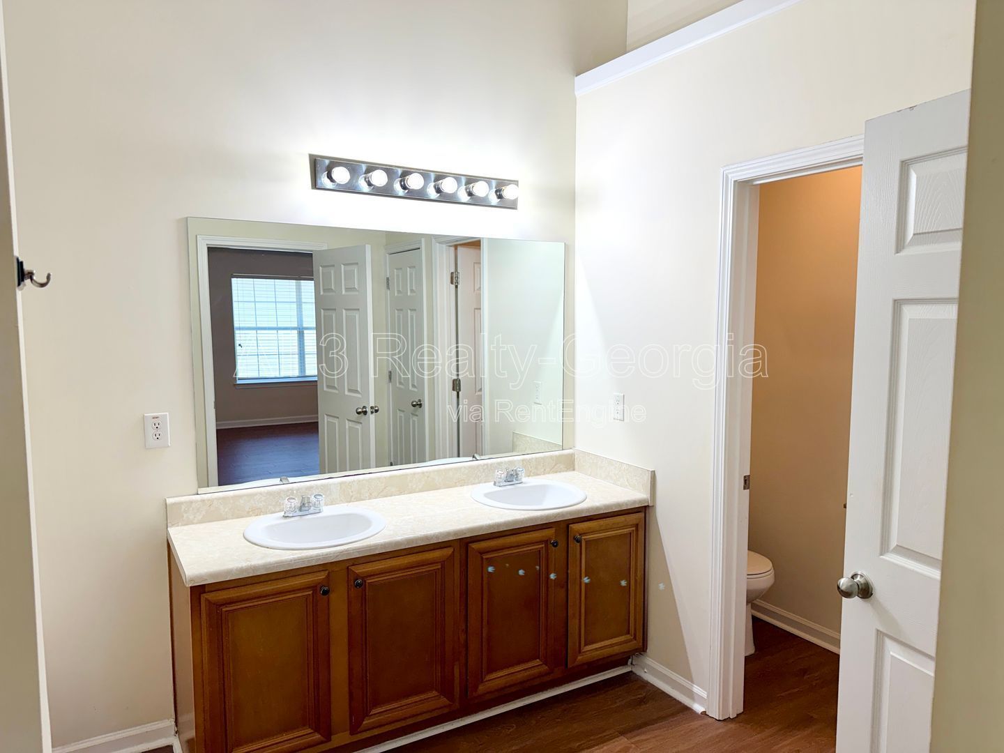 Welcome to this stunning 4-bedroom, 3-bathroom home located in the desirable Hampton, GA. property image