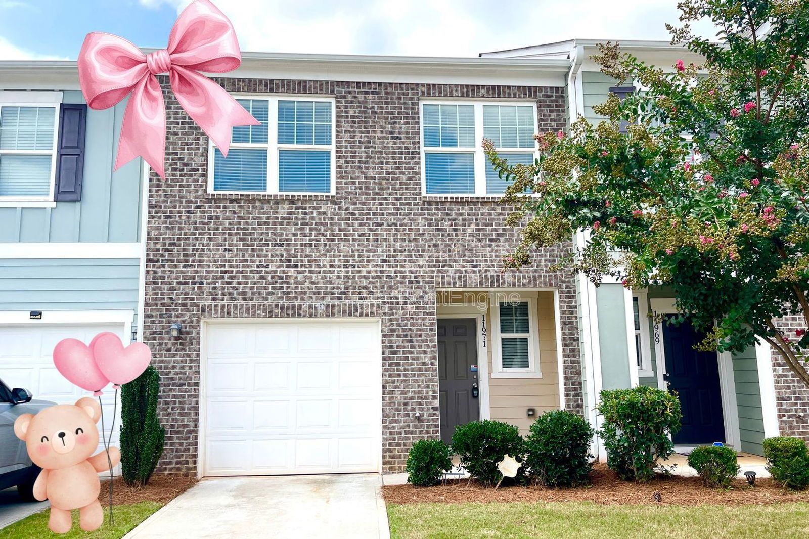Introducing our charming townhouse located in Hampton, GA, featuring 3 bedrooms and 2.5 bathrooms. property image
