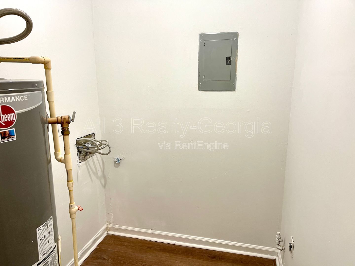 FIRST MONTHS FREE! property image