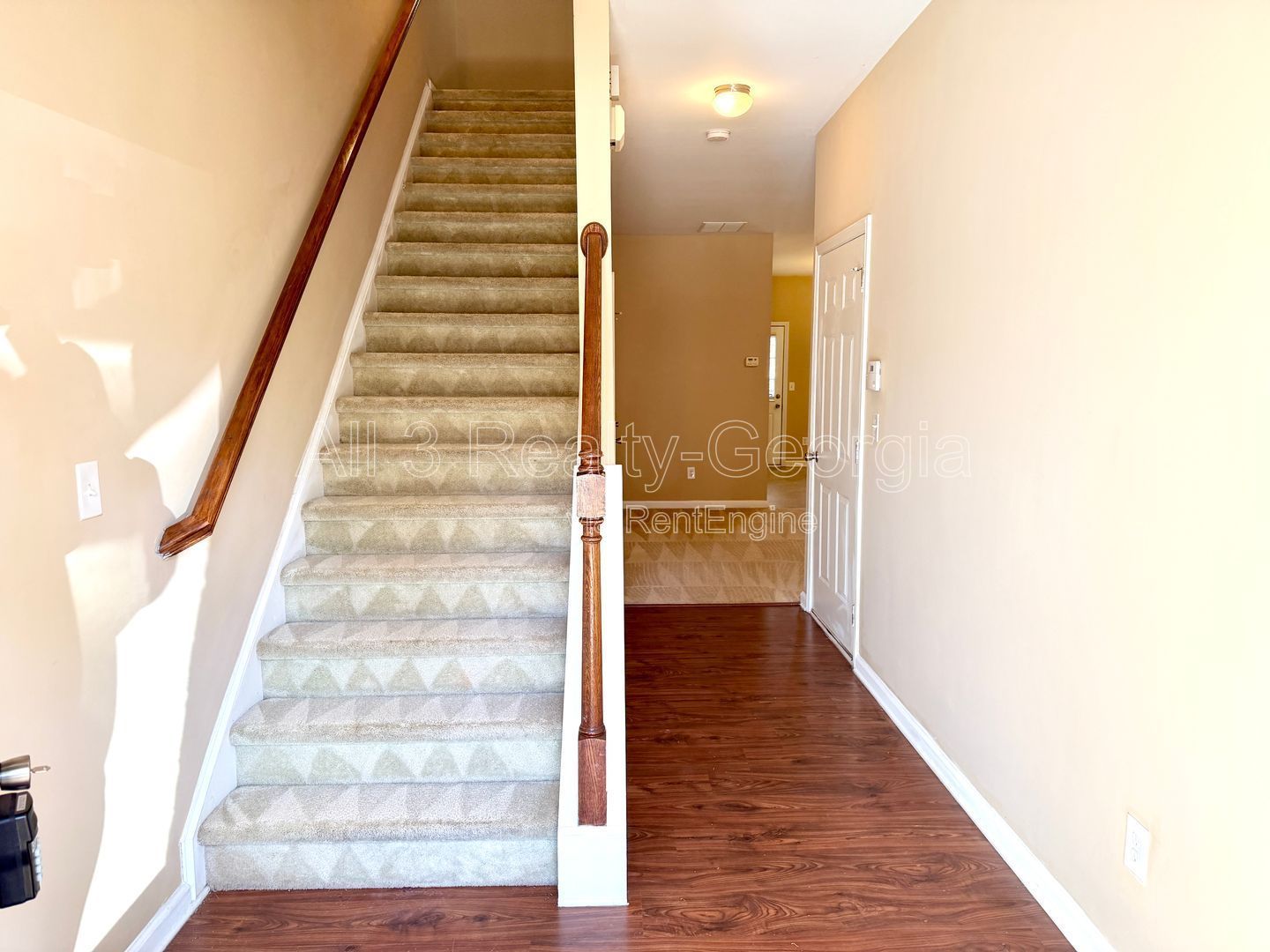 Welcome to this stunning 3-bedroom, 2.5-bathroom home located in the vibrant community of Lithonia, GA. property image