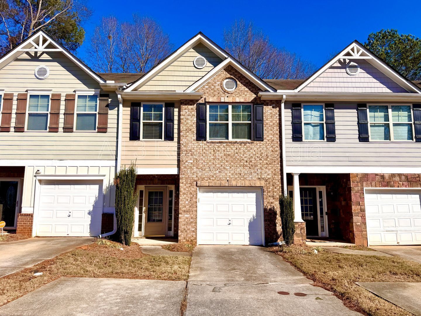 Welcome to this stunning 3-bedroom, 2.5-bathroom home located in the vibrant community of Lithonia, GA. property image