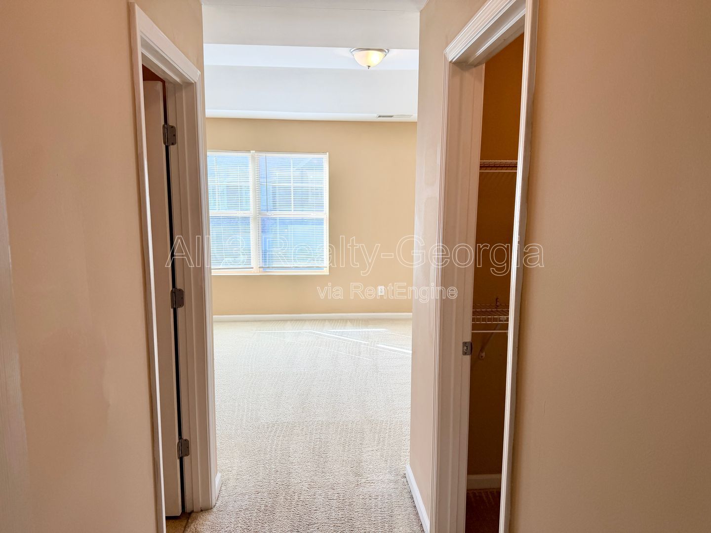 Welcome to this stunning 3-bedroom, 2.5-bathroom home located in the vibrant community of Lithonia, GA. property image