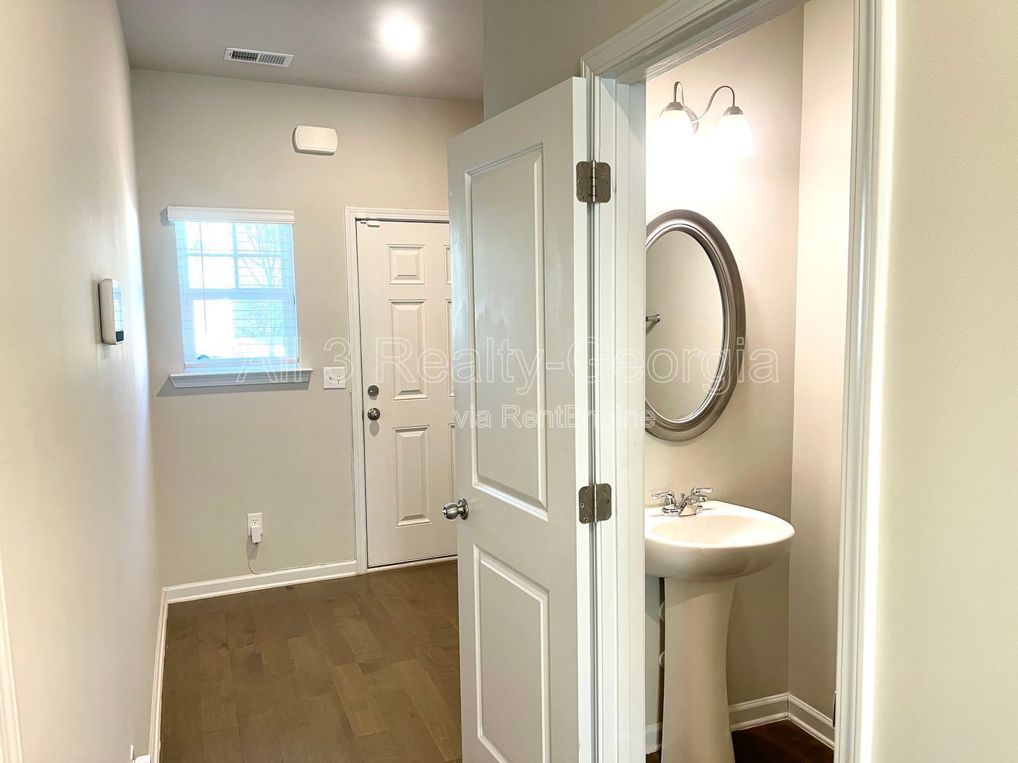 Welcome to this stunning 3-bedroom, 2.5-bathroom home located in the vibrant community of Lithonia, GA. property image