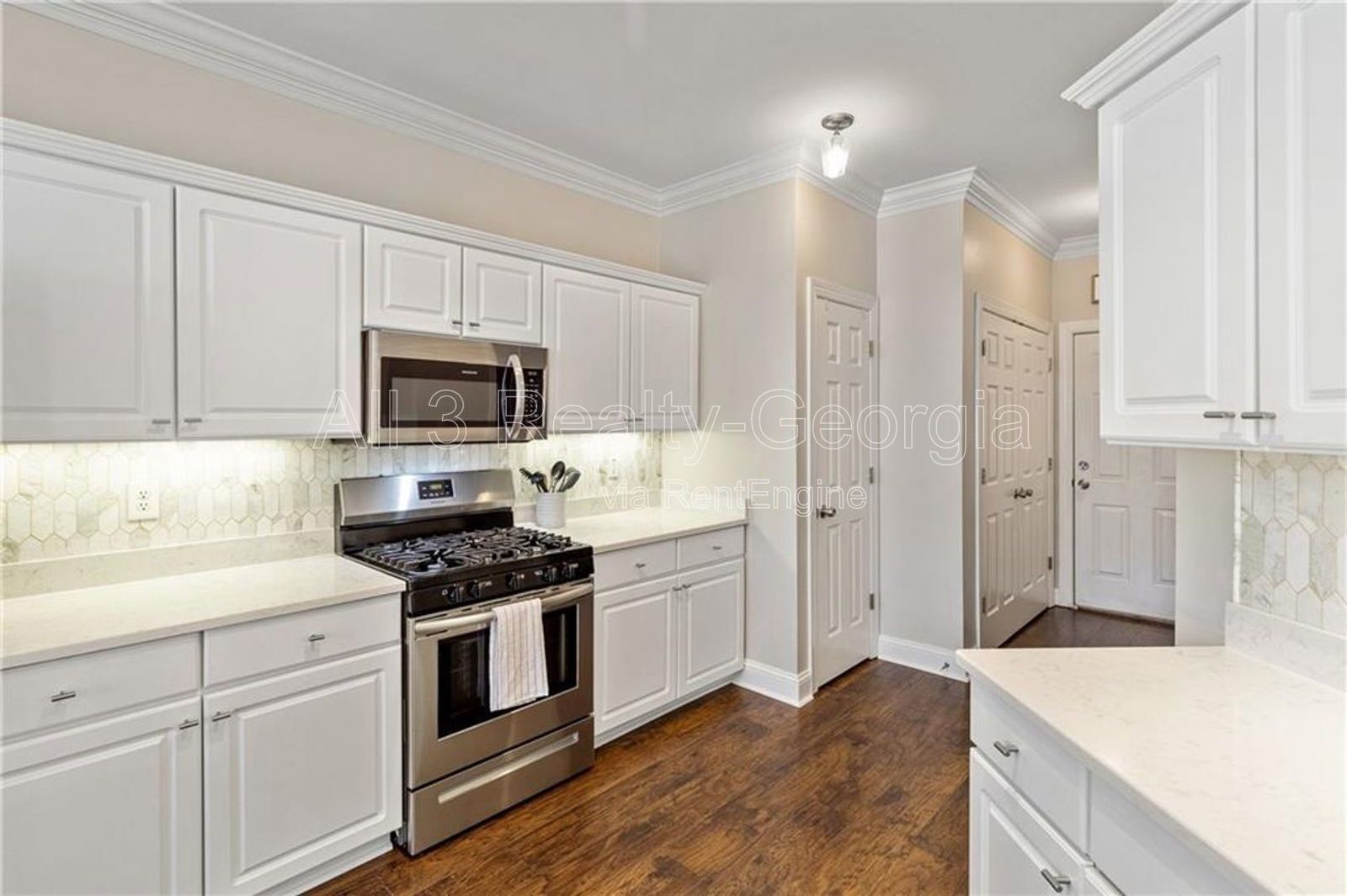 Welcome to this beautiful 4-bedroom, 3-bathroom home located in the charming Peachtree City, GA. property image