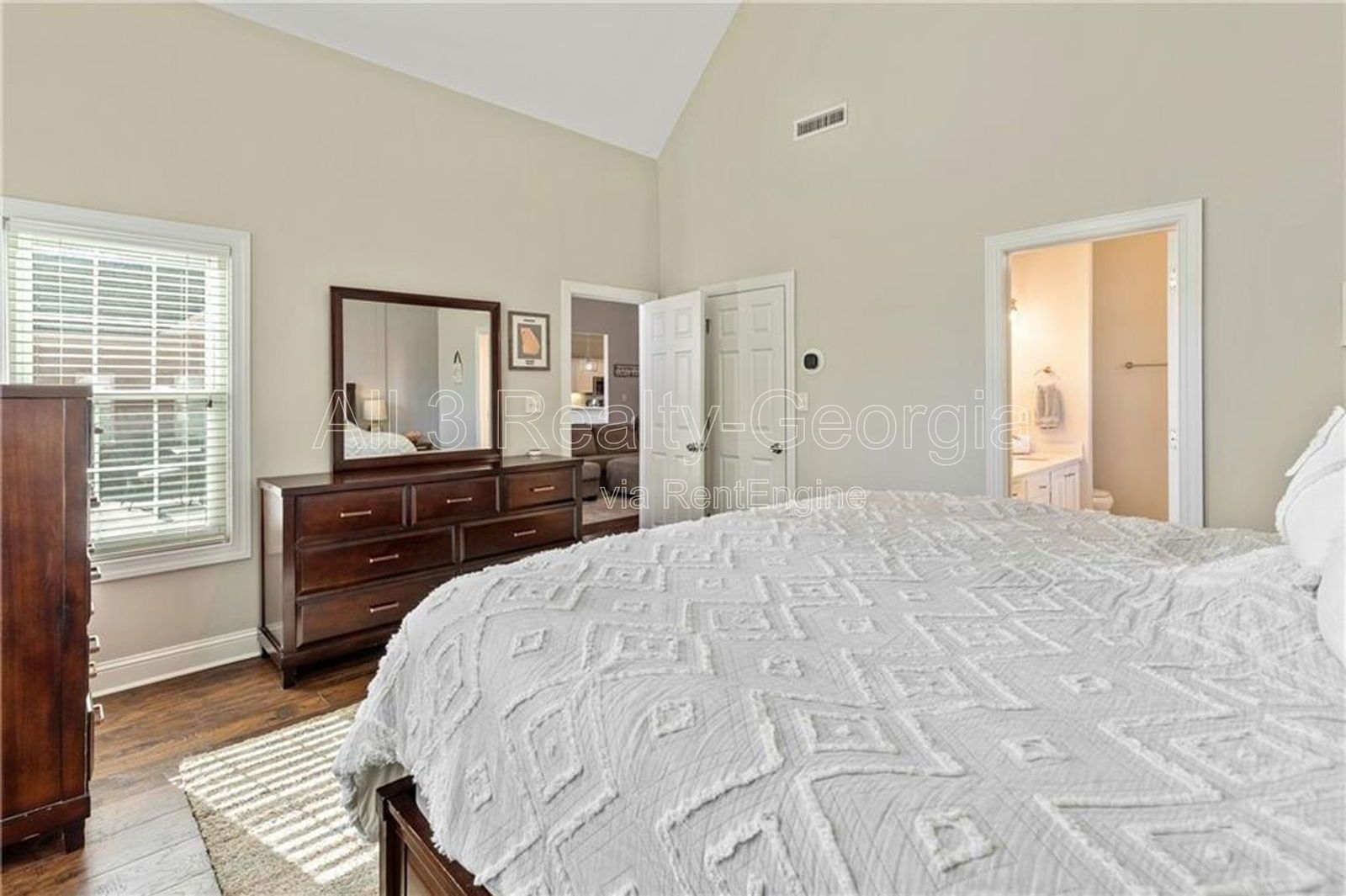 Welcome to this beautiful 4-bedroom, 3-bathroom home located in the charming Peachtree City, GA. property image