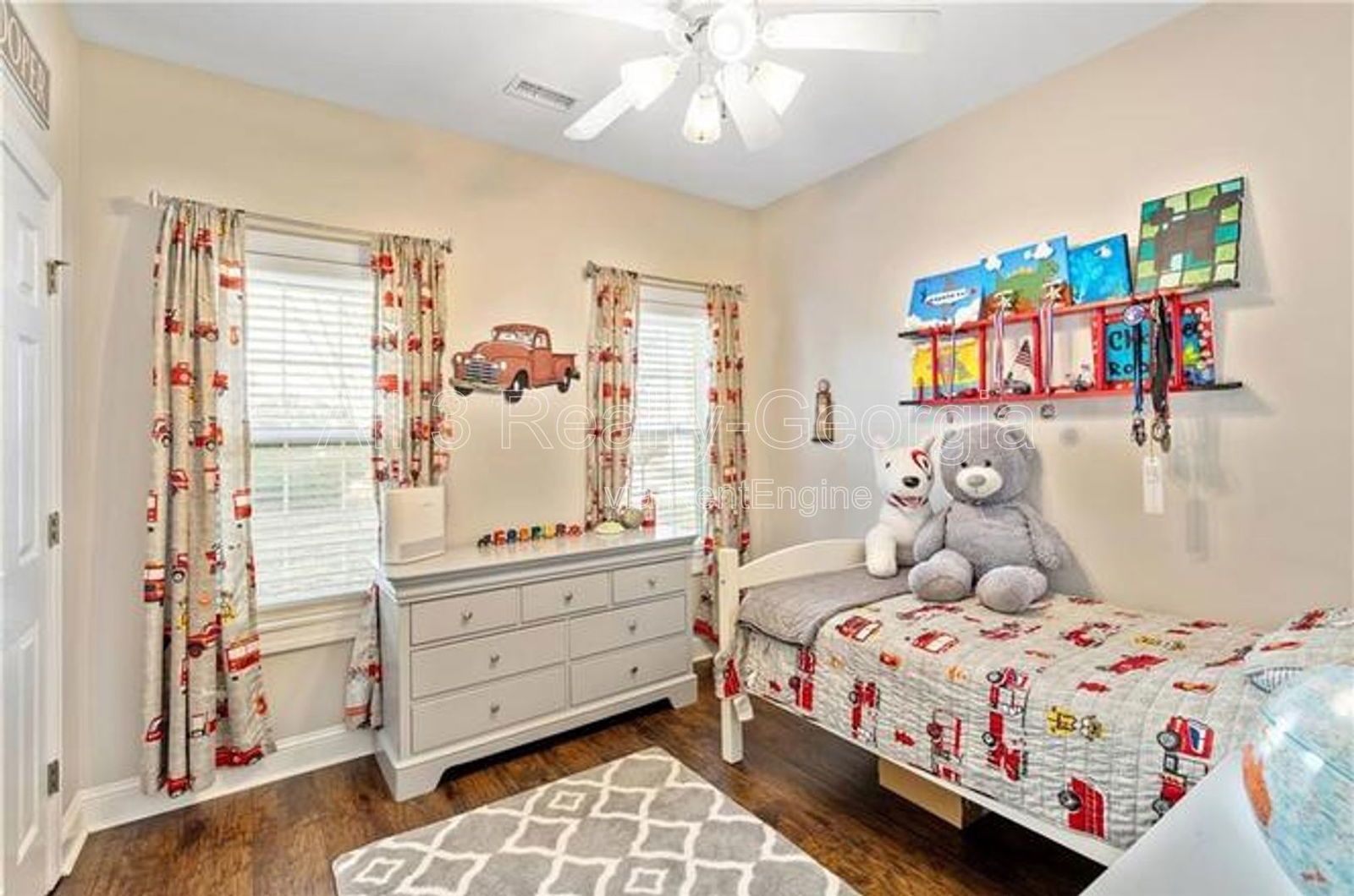 Welcome to this beautiful 4-bedroom, 3-bathroom home located in the charming Peachtree City, GA. property image