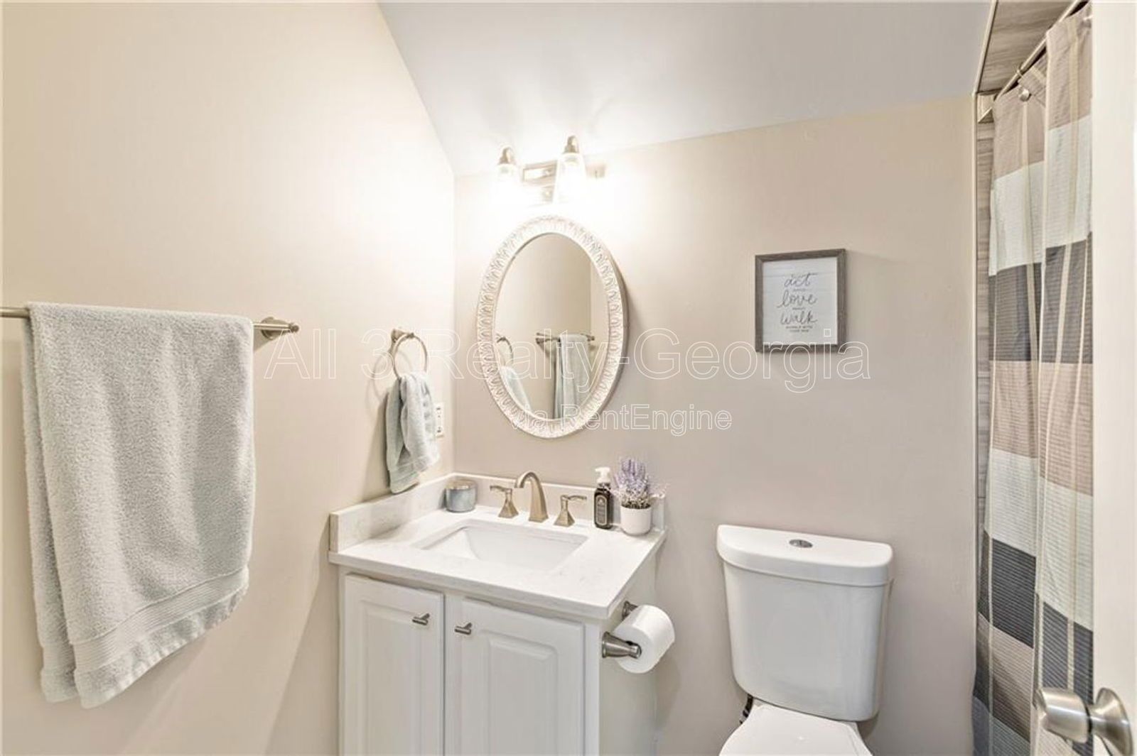 Welcome to this beautiful 4-bedroom, 3-bathroom home located in the charming Peachtree City, GA. property image