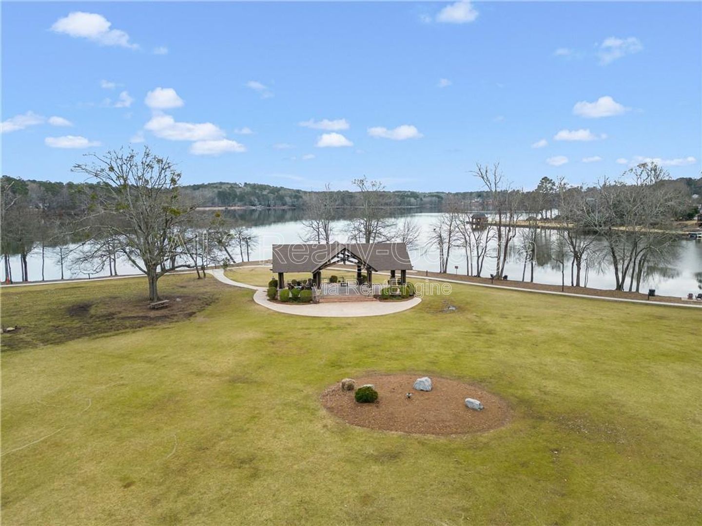 Welcome to this beautiful 4-bedroom, 3-bathroom home located in the charming Peachtree City, GA. property image