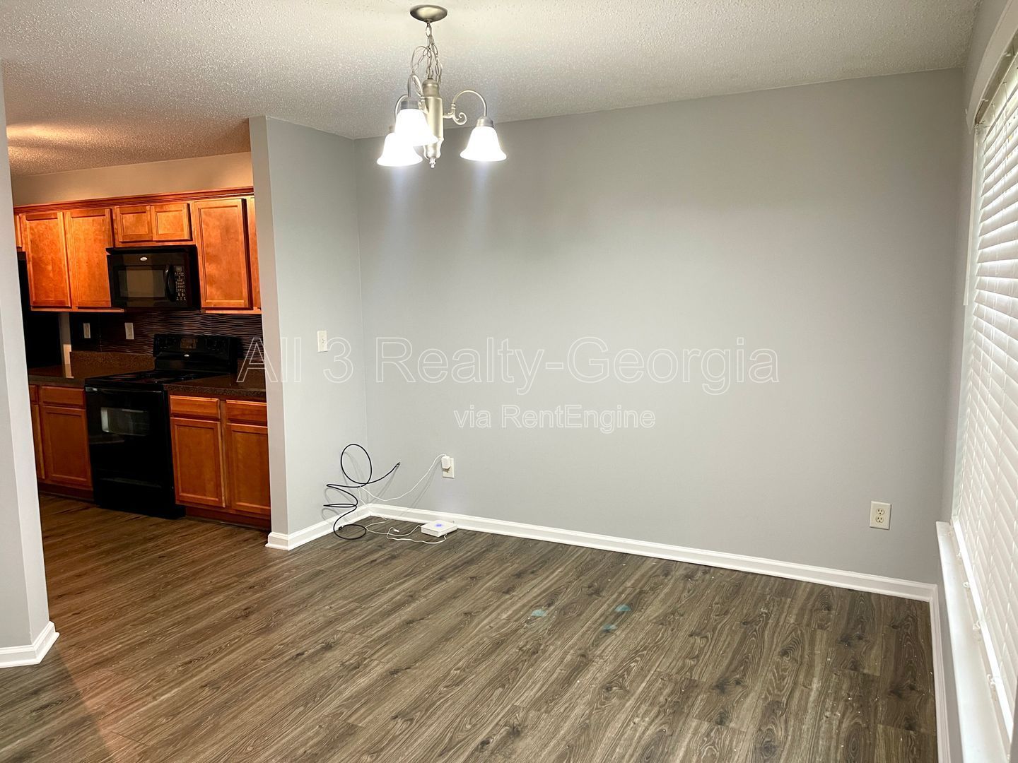 Welcome to this stunning 2-bedroom, 2.5 bathroom corner townhome located in the vibrant city of Atlanta, GA. property image