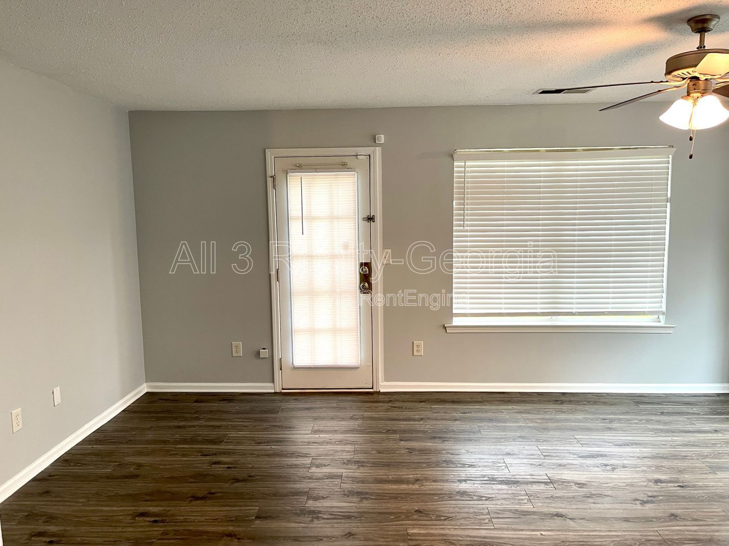 Welcome to this stunning 2-bedroom, 2.5 bathroom corner townhome located in the vibrant city of Atlanta, GA. property image