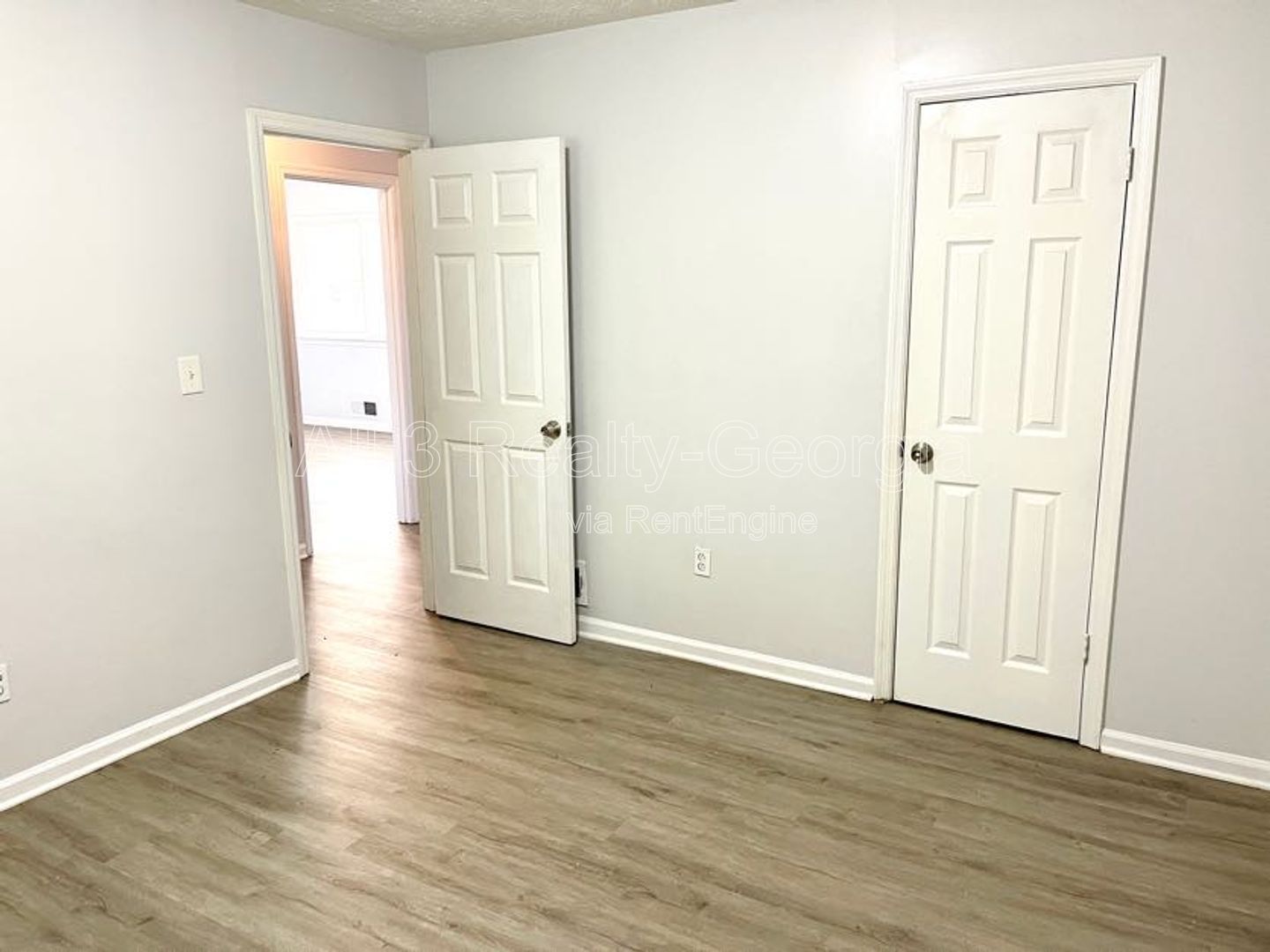 Welcome to this delightful 2-bedroom, 1-bathroom home in the charming city of McDonough, GA. LAWN INCLUDED! property image