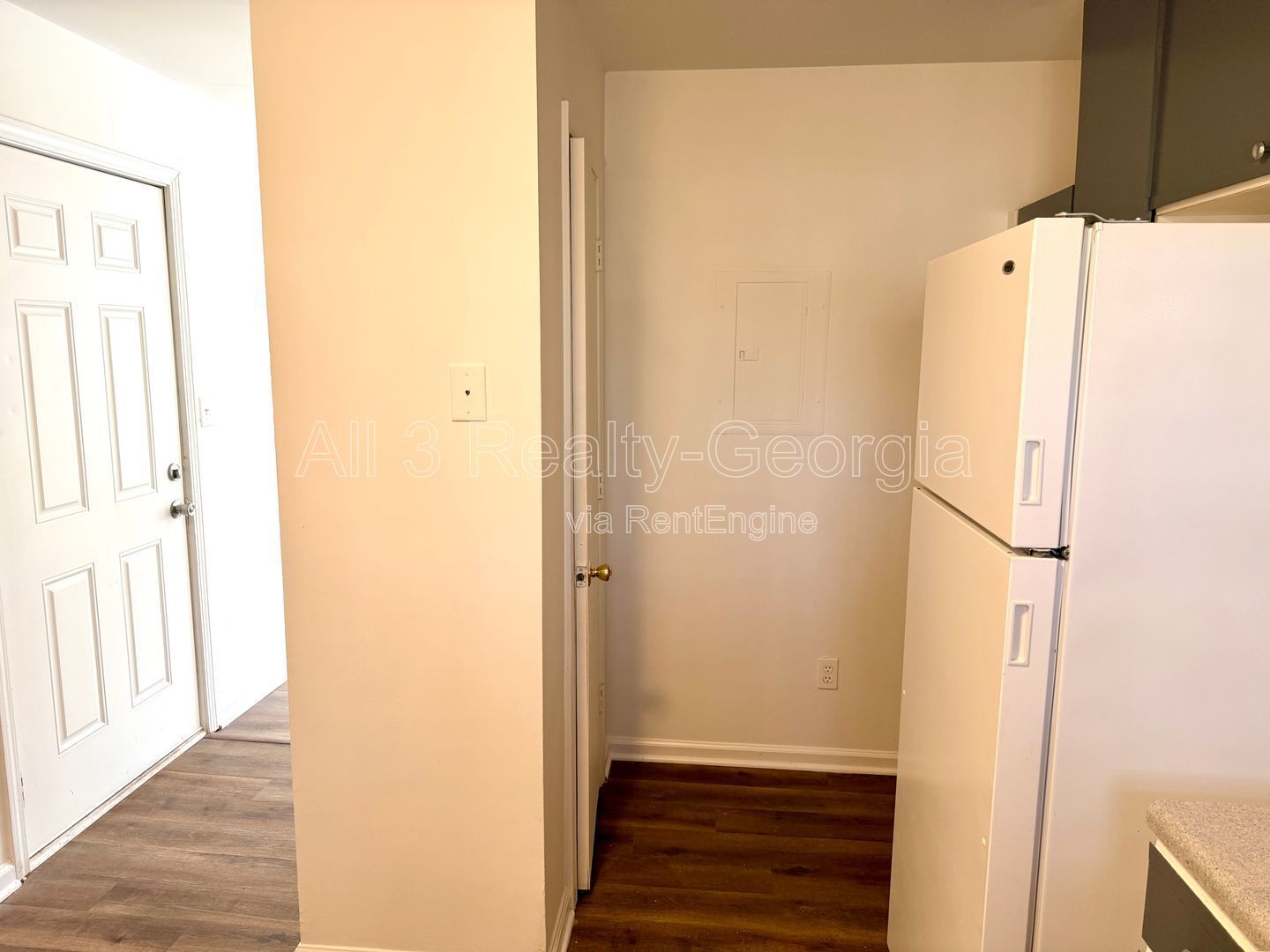 Welcome to this charming 2-bedroom, 1-bathroom home located in the vibrant community of Stockbridge, GA. Unit B-4 property image