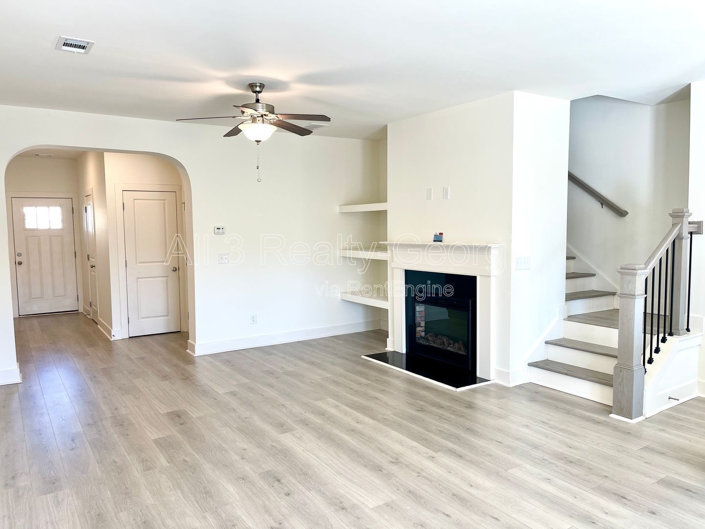 Welcome to this charming 3-bedroom, 2.5-bathroom home located in the vibrant community of Lithonia, GA. property image