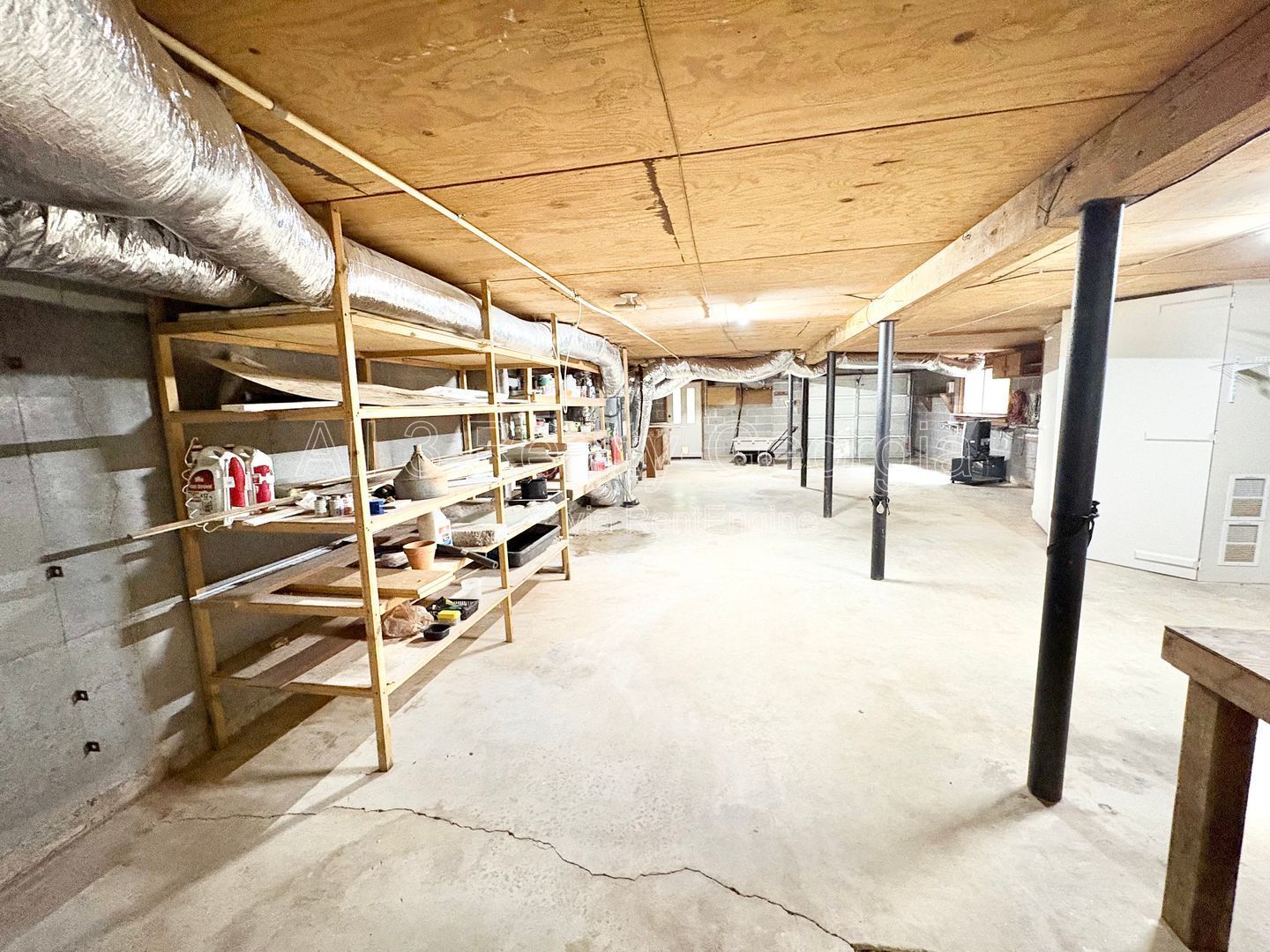 Special offer, Half off rent first month!!! Welcome to 435 Sherwood – A Rare Find in the Whitewater District! property image