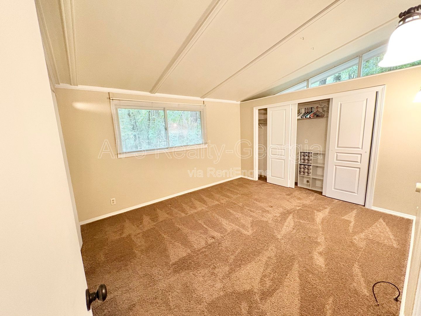 Special offer, Half off rent first month!!! Welcome to 435 Sherwood – A Rare Find in the Whitewater District! property image