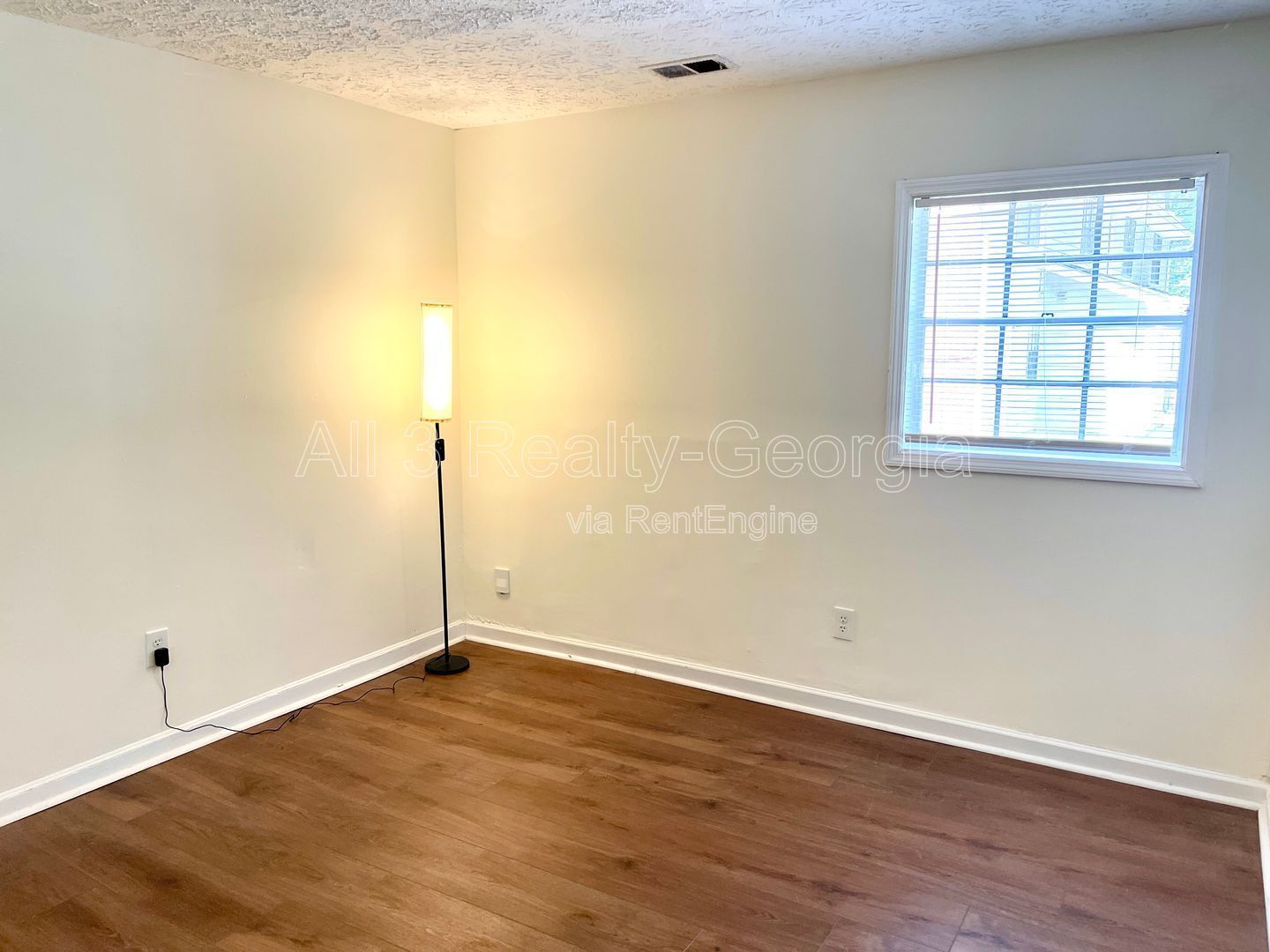 FIRST MONTHS FREE! property image