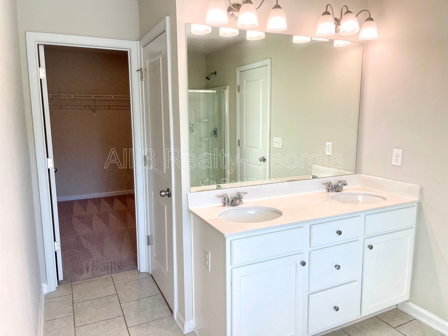 Welcome to this stunning 3-bedroom, 2.5-bathroom home located in the vibrant community of Lithonia, GA. property image