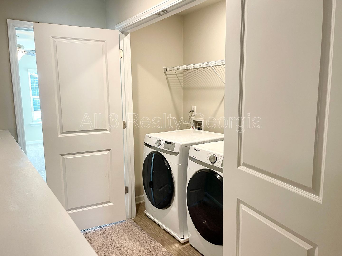 Welcome to this stunning 3-bedroom, 2.5-bathroom home located in the vibrant community of Lithonia, GA. property image