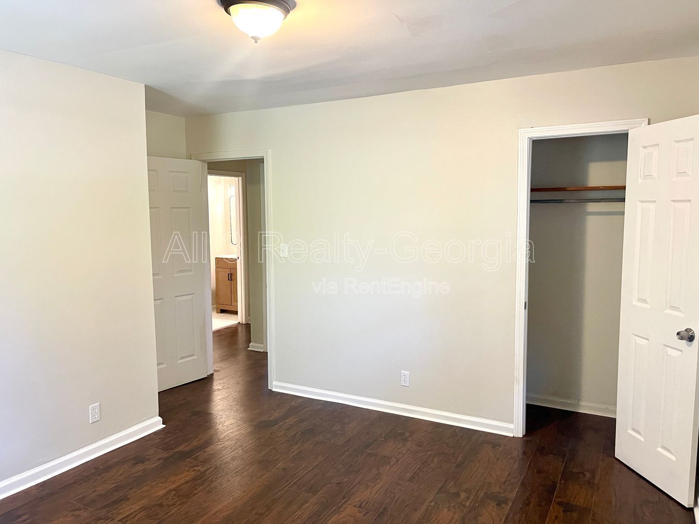 HALF OFF FIRST MONTH move-in on or before February 15t. Welcome to this stunning 4-bedroom, 2.5-bathroom home located in the vibrant community of College Park, GA. property image