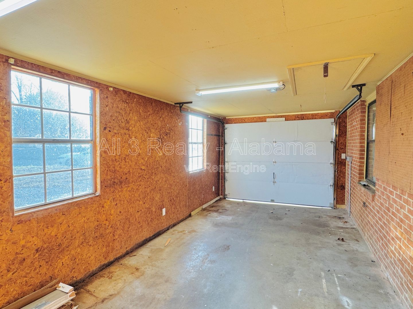 Inviting 3-Bedroom, 1.5-bath property image