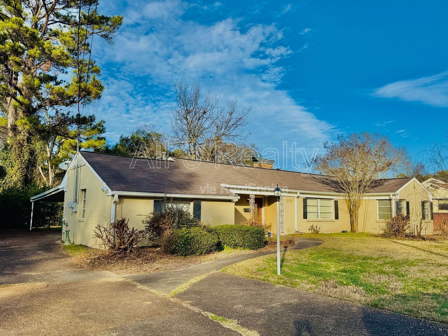 2 Bedroom with Endless Possibilities property image