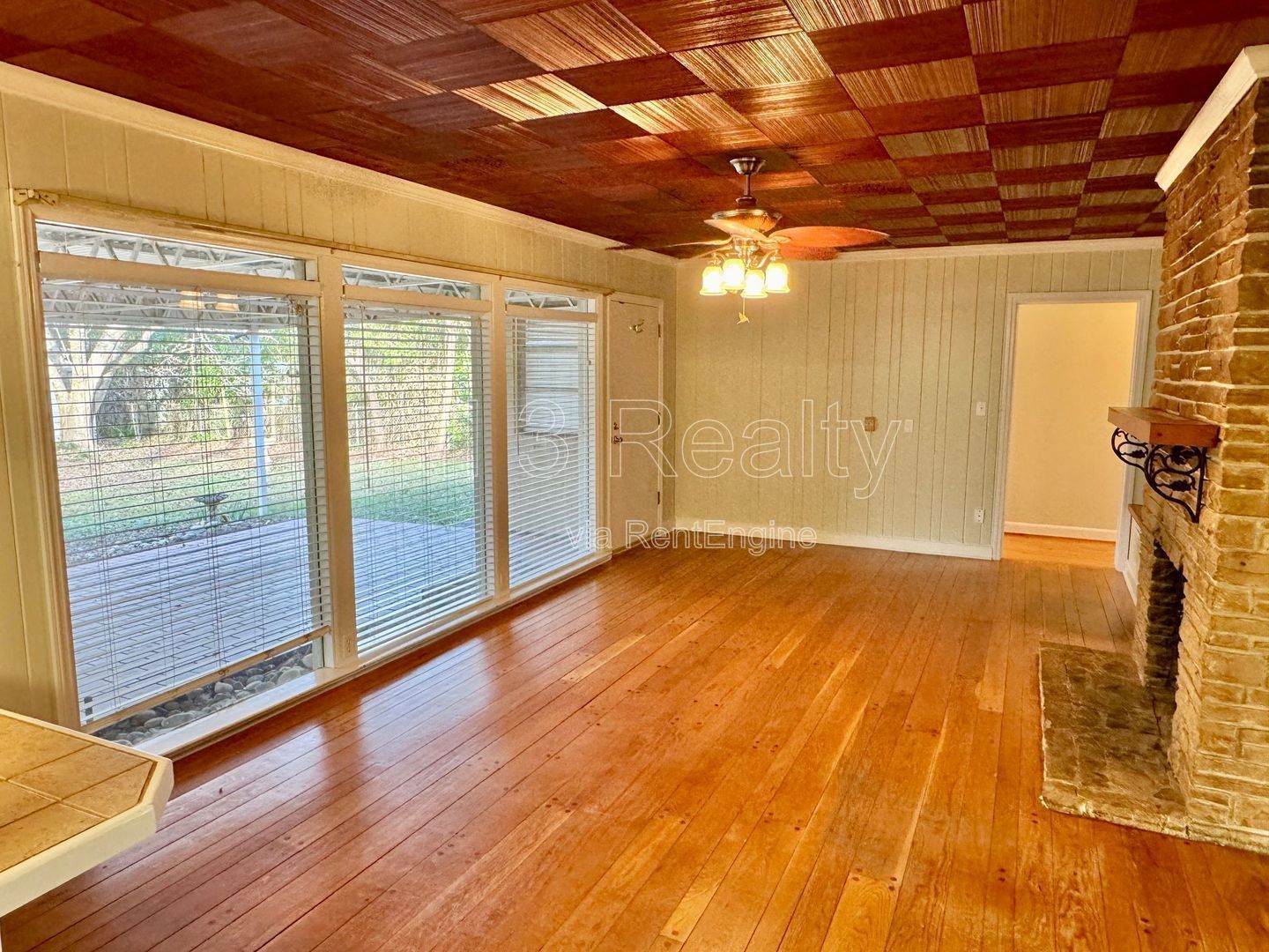 2 Bedroom with Endless Possibilities property image