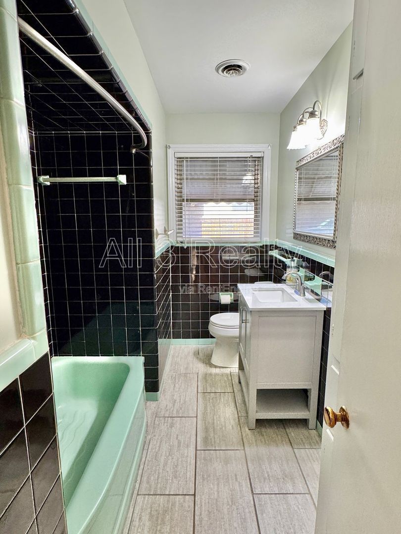 2 Bedroom with Endless Possibilities property image