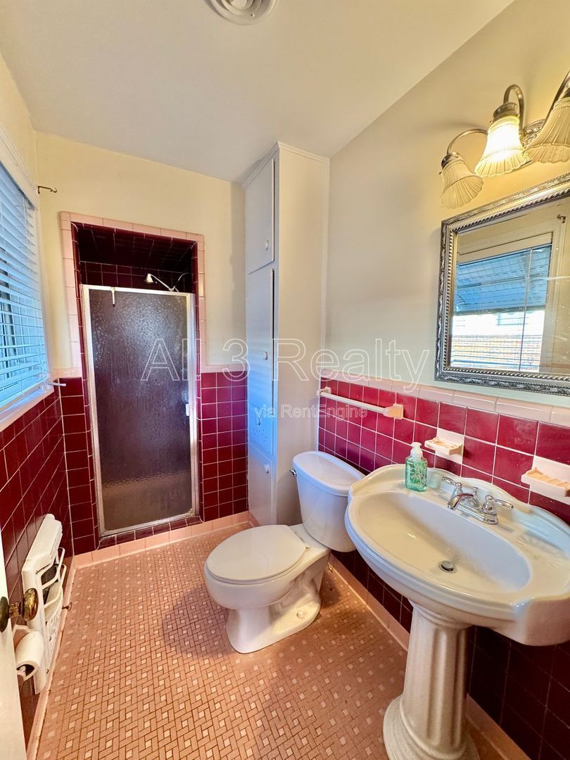 2 Bedroom with Endless Possibilities property image