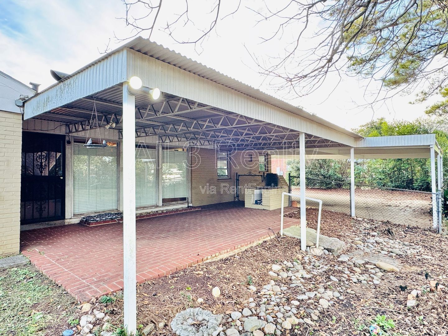 2 Bedroom with Endless Possibilities property image