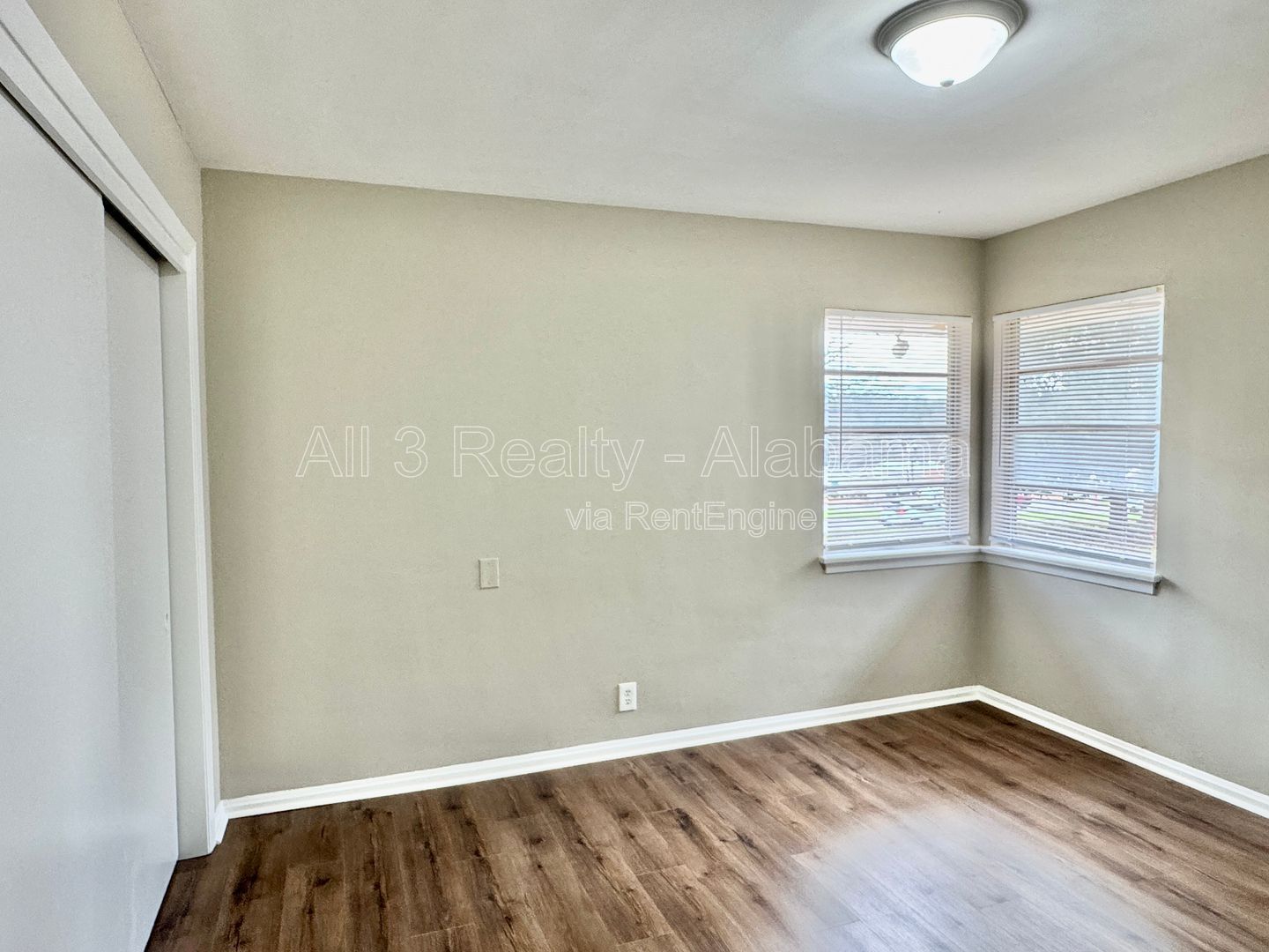 2-Bedroom home is truly move-in ready! property image