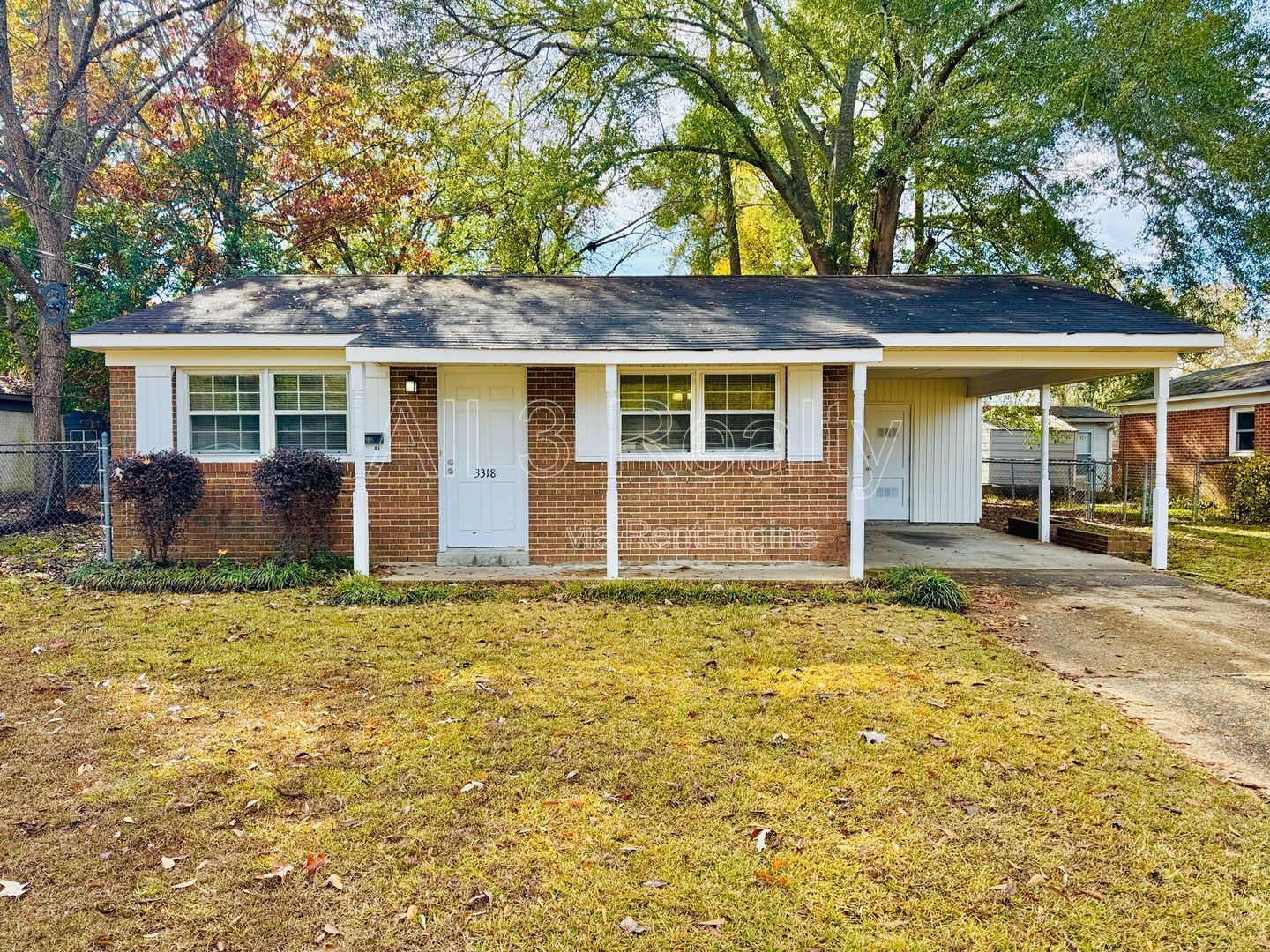 Charming 3-Bedroom Home with Cozy Living Spaces! property image