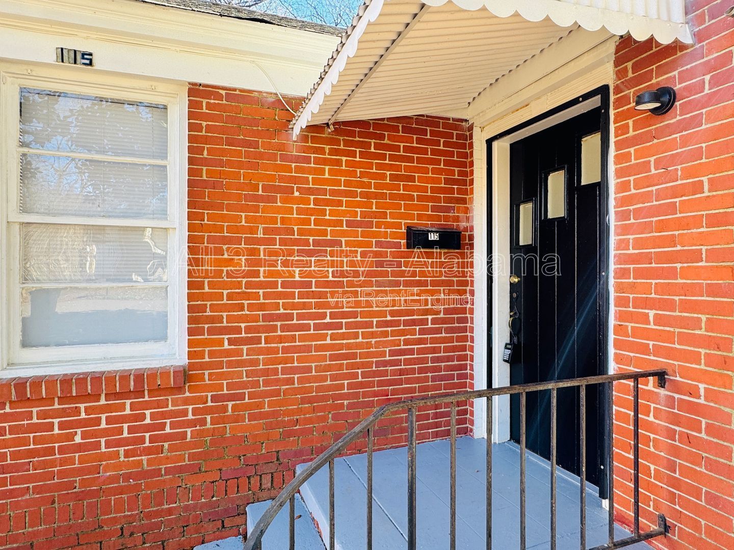 Charming 2-Bedroom Brick Bungalow property image