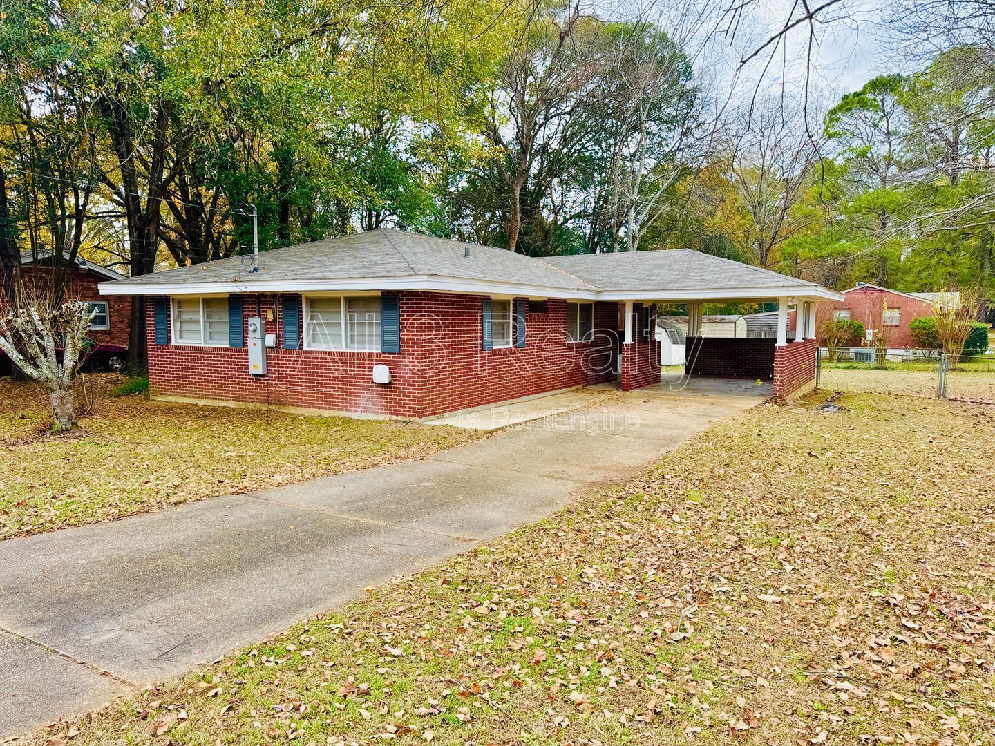 Adorable 3-Bedroom Home in Lakeview Heights property image