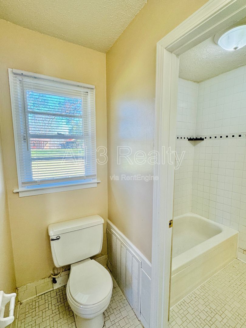 Adorable 3-bedroom!! property image