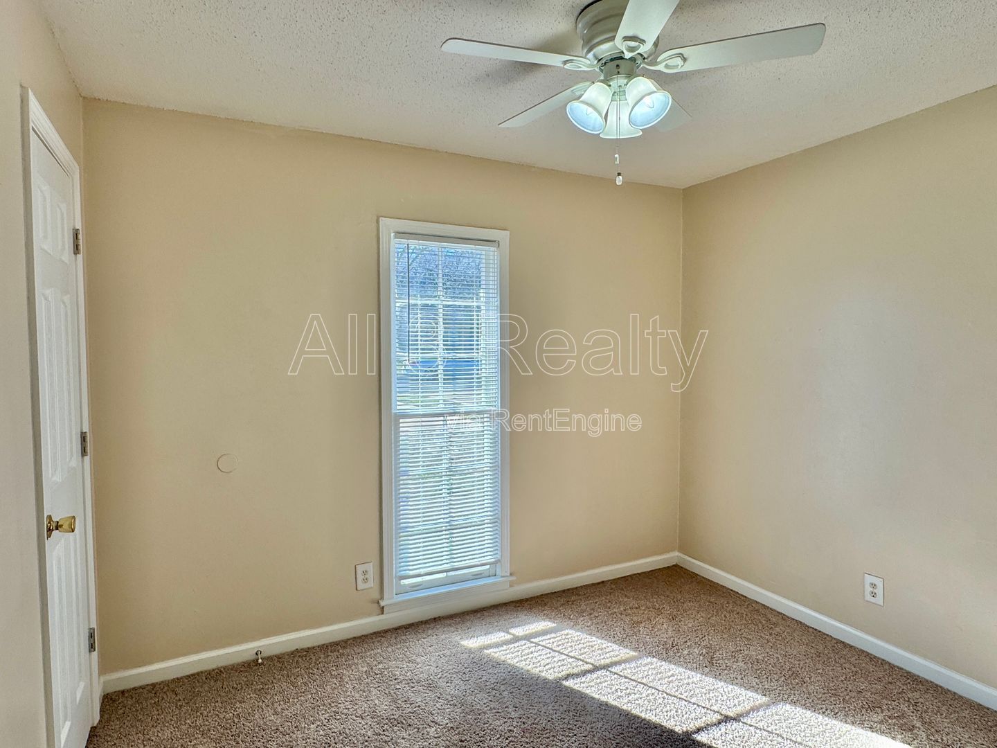 Adorable 3-bedroom!! property image